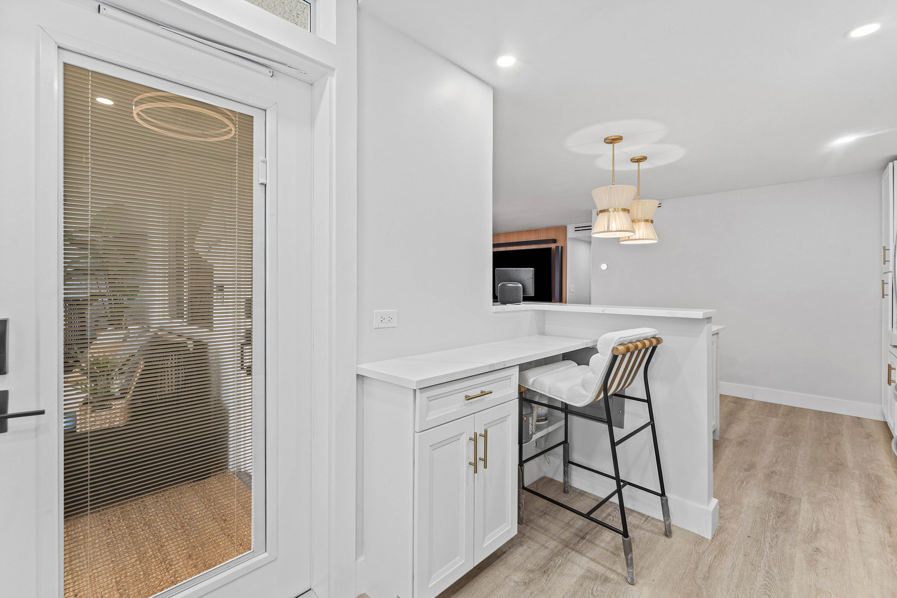 108 Paradise Harbour Boulevard 502