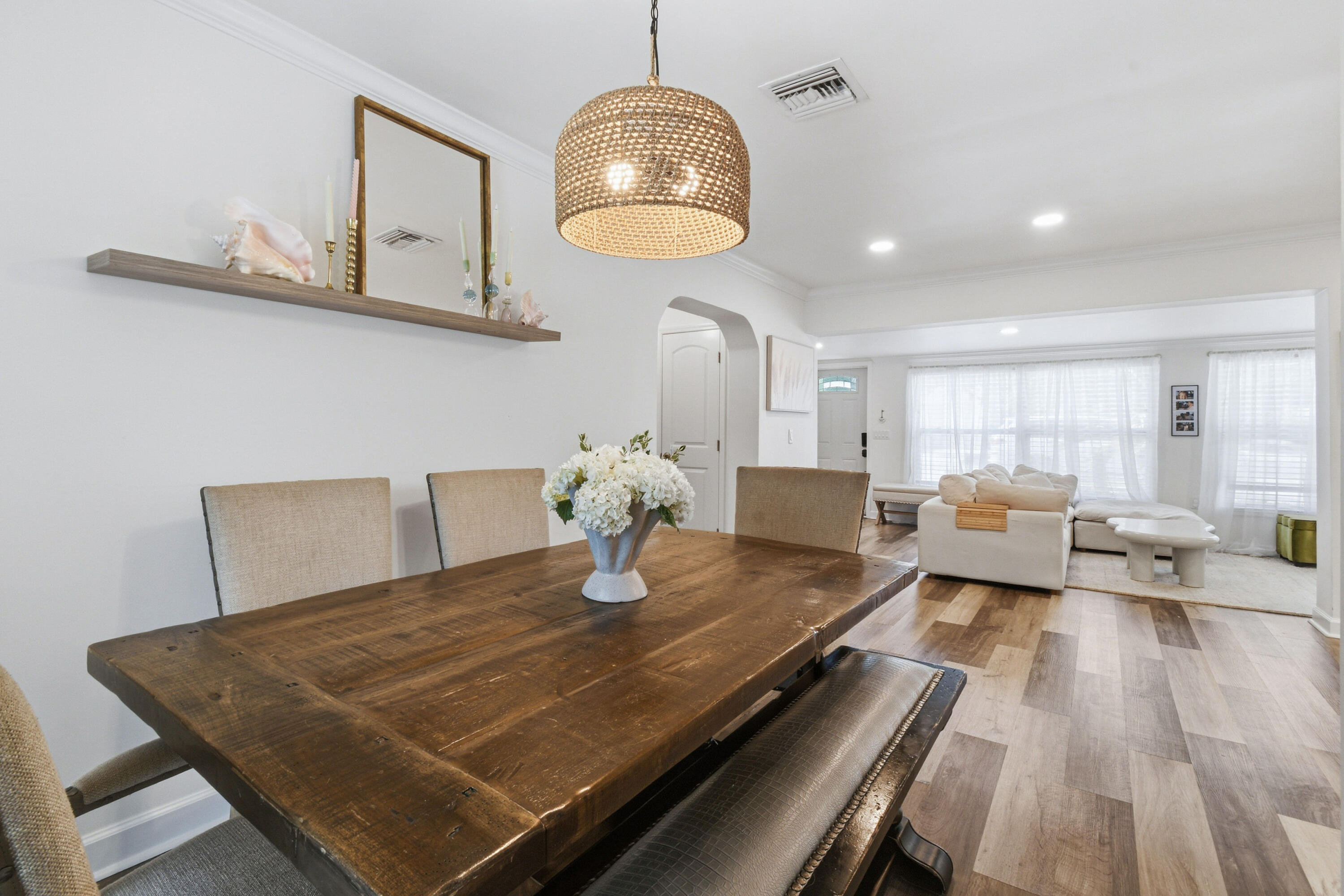 2427 COUNTRY OAKS Lane