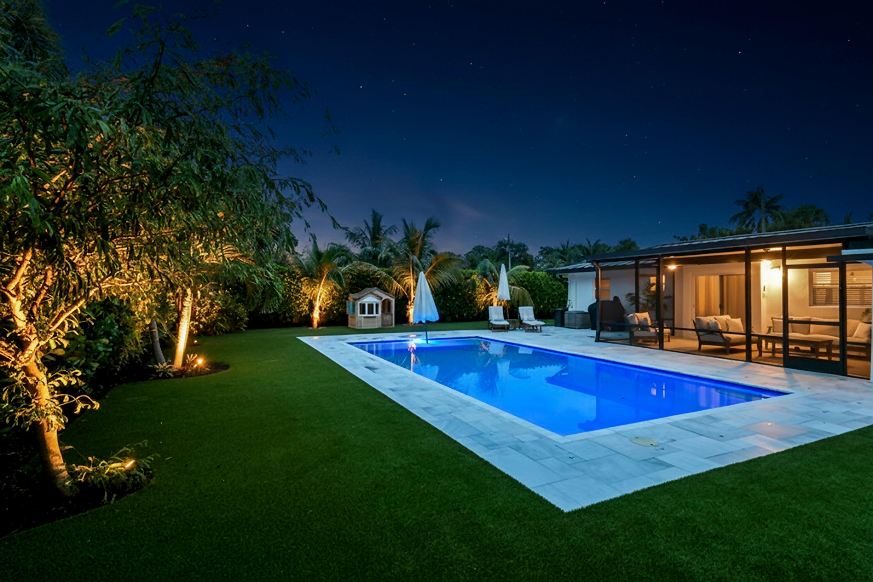 2427 COUNTRY OAKS Lane
