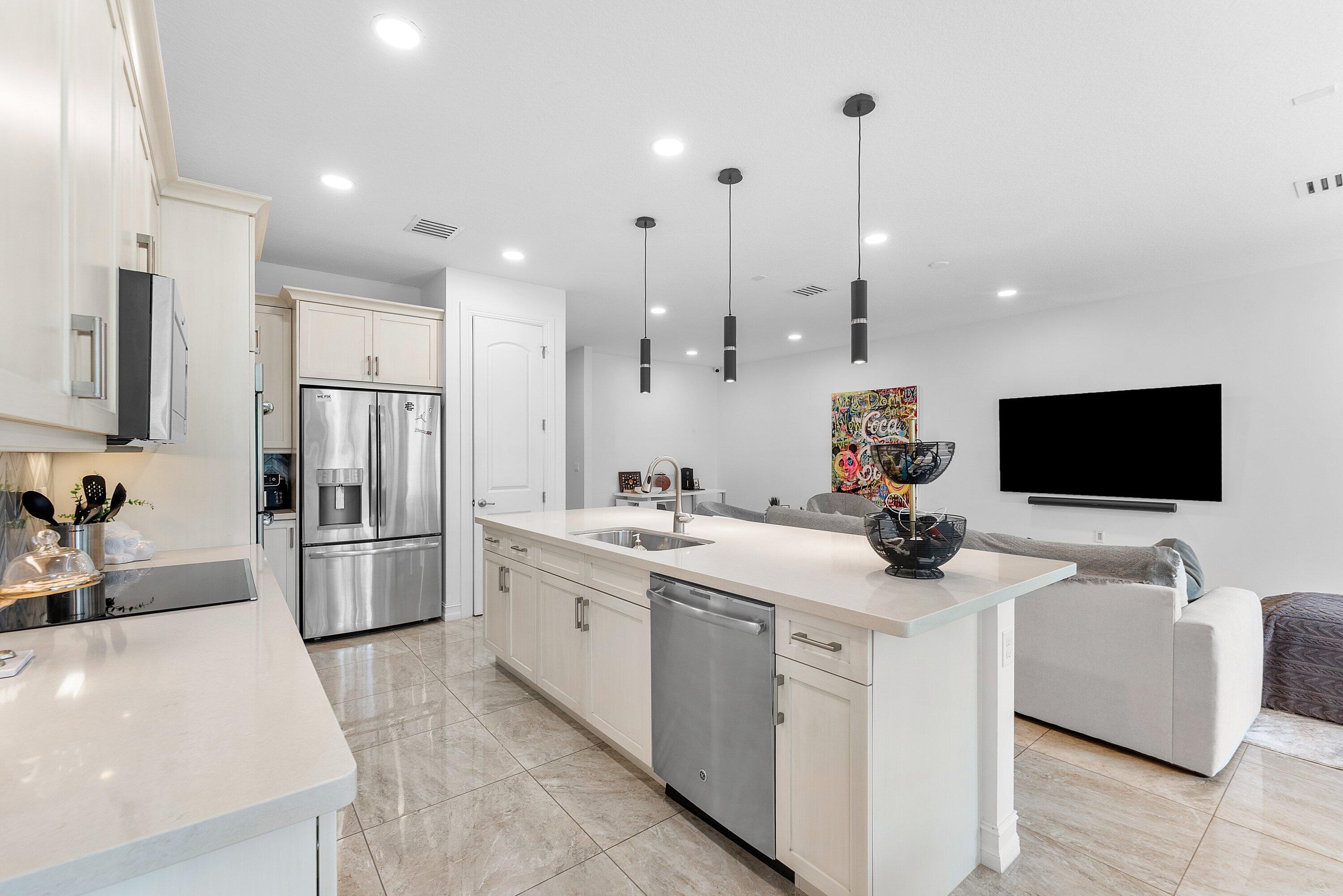 100 NW 69th Circle 52