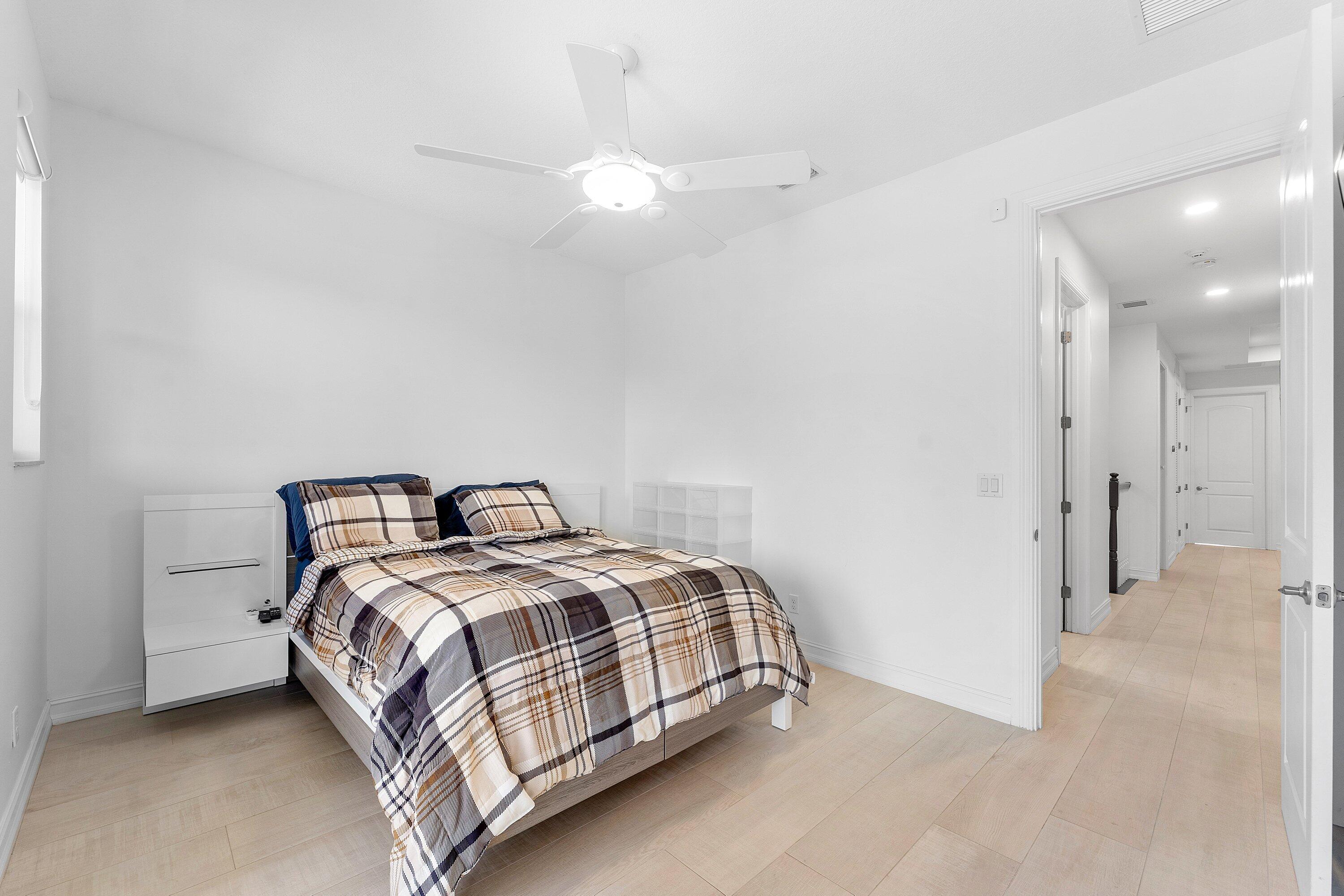 100 NW 69th Circle 52