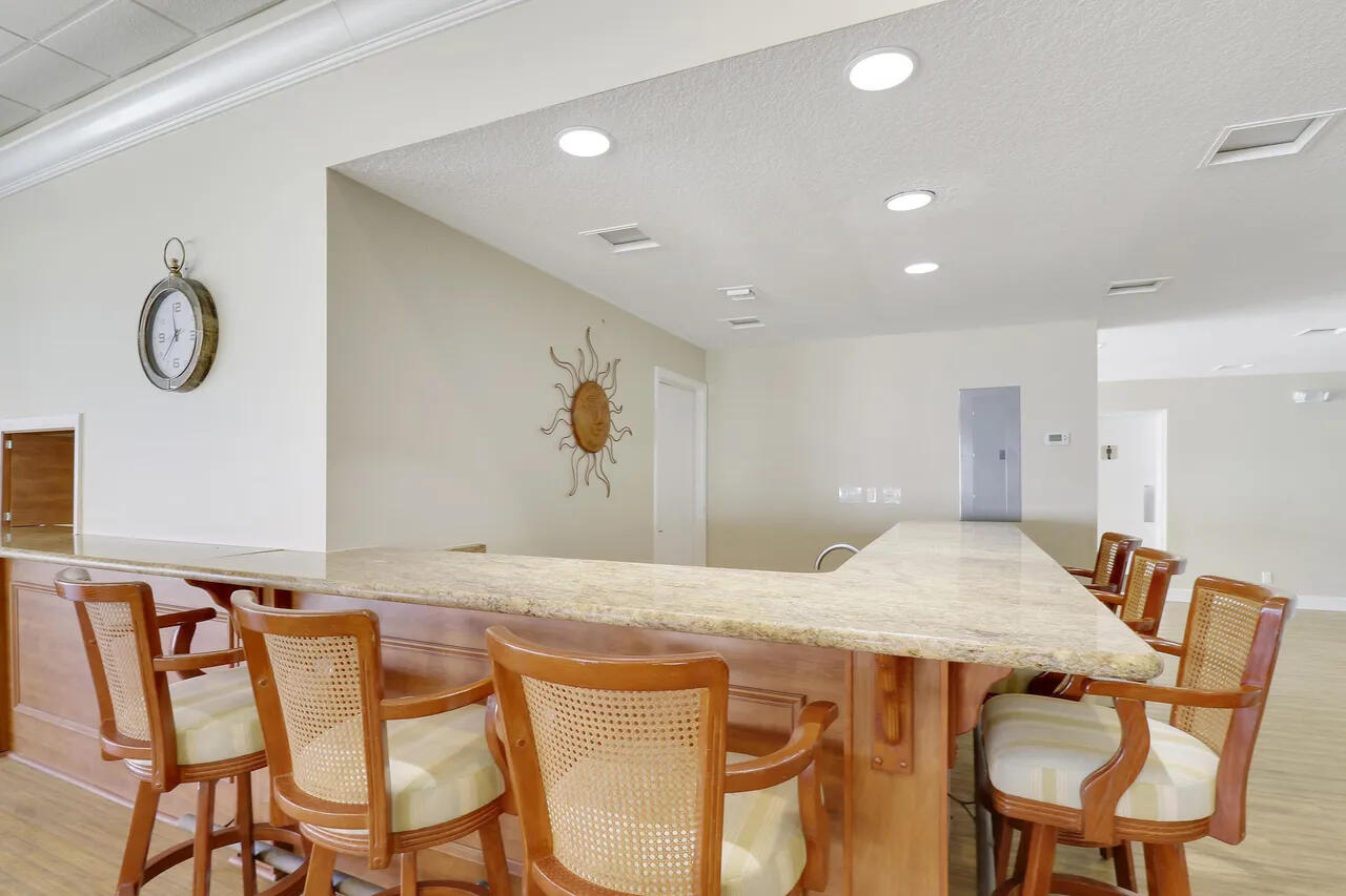 19800 SANDPOINTE BAY Drive 708