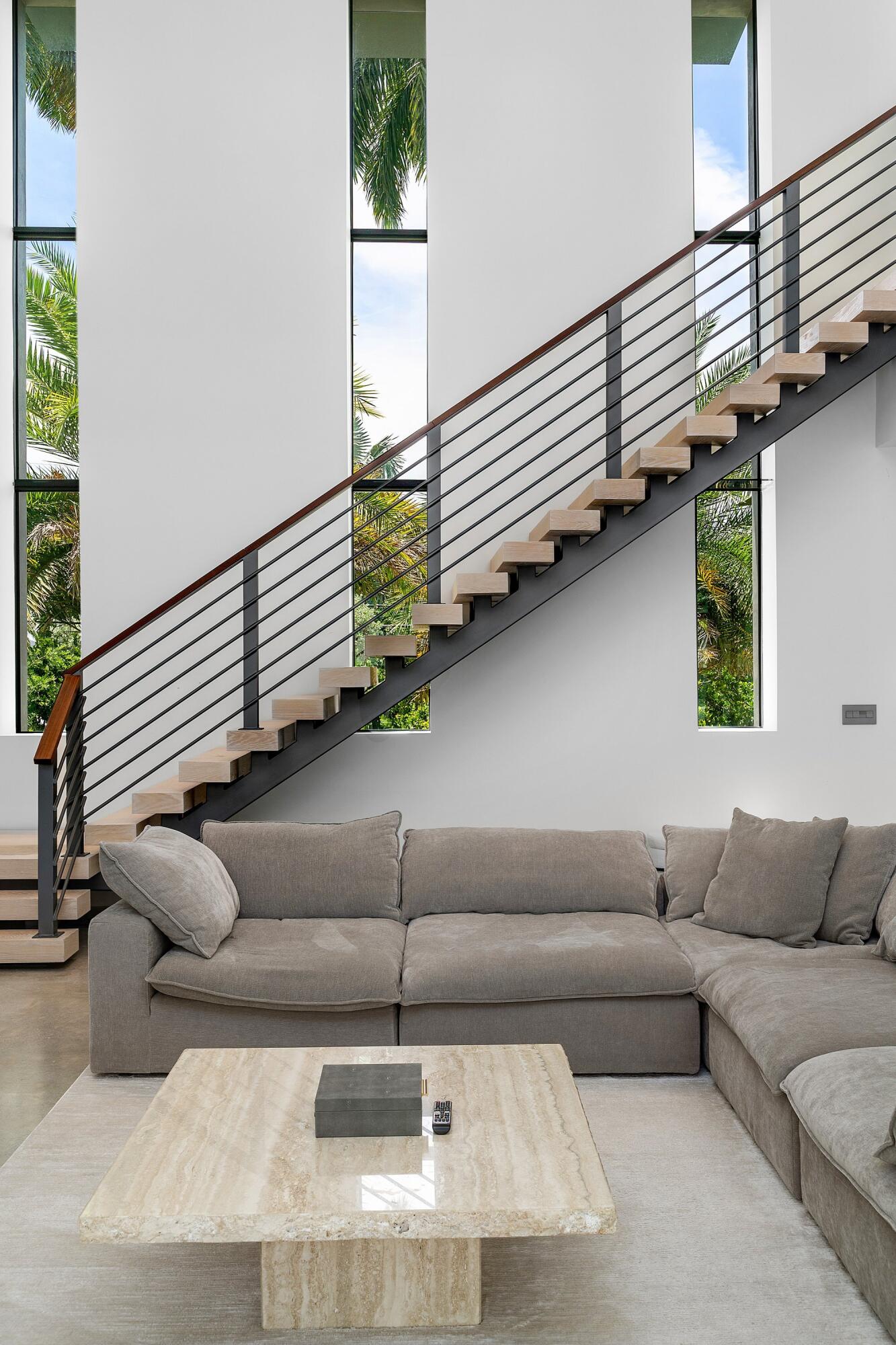 1650 E Terra Mar Drive, Lauderdale-By-The-Sea