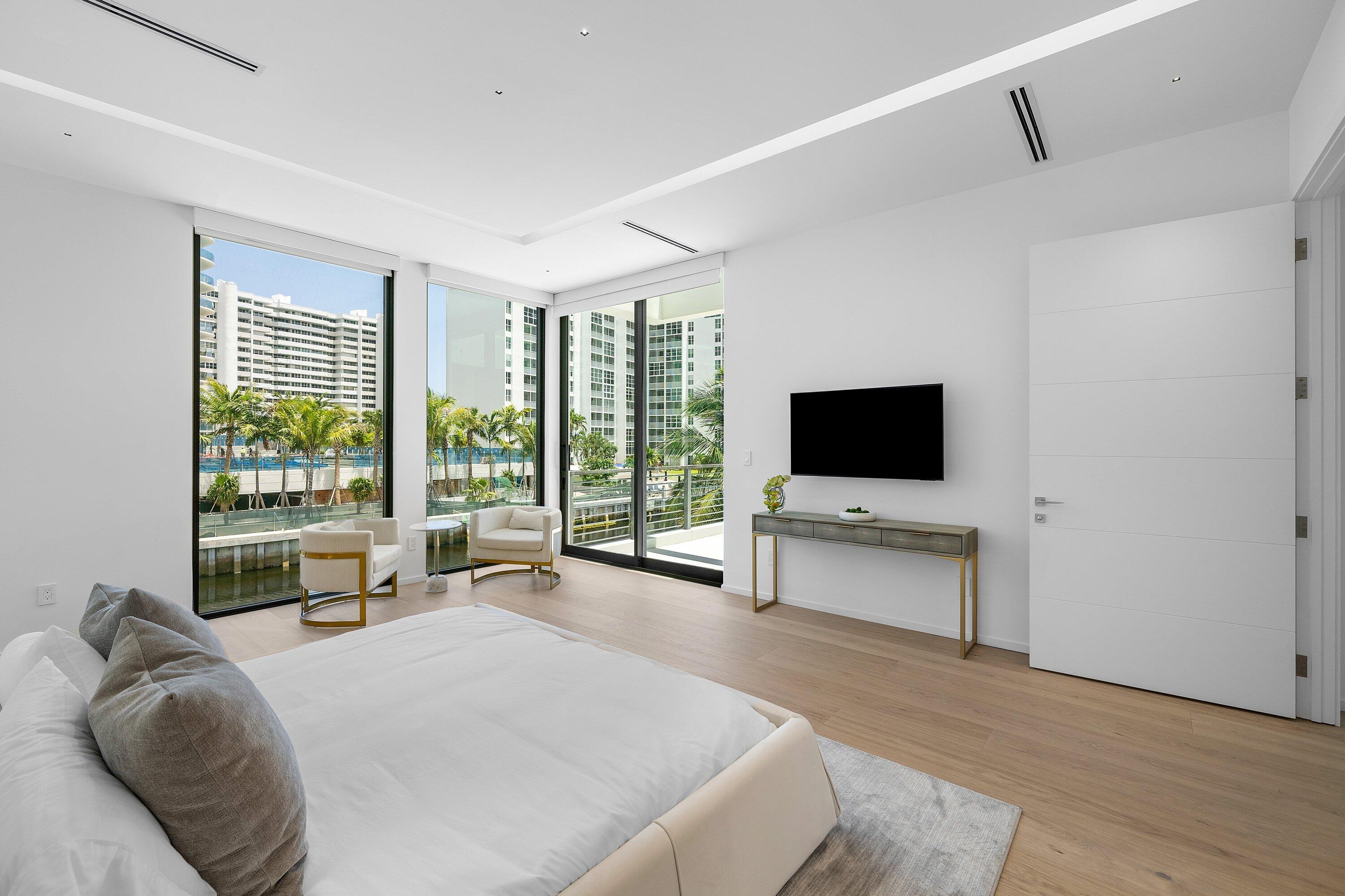 1650 E Terra Mar Drive, Lauderdale-By-The-Sea