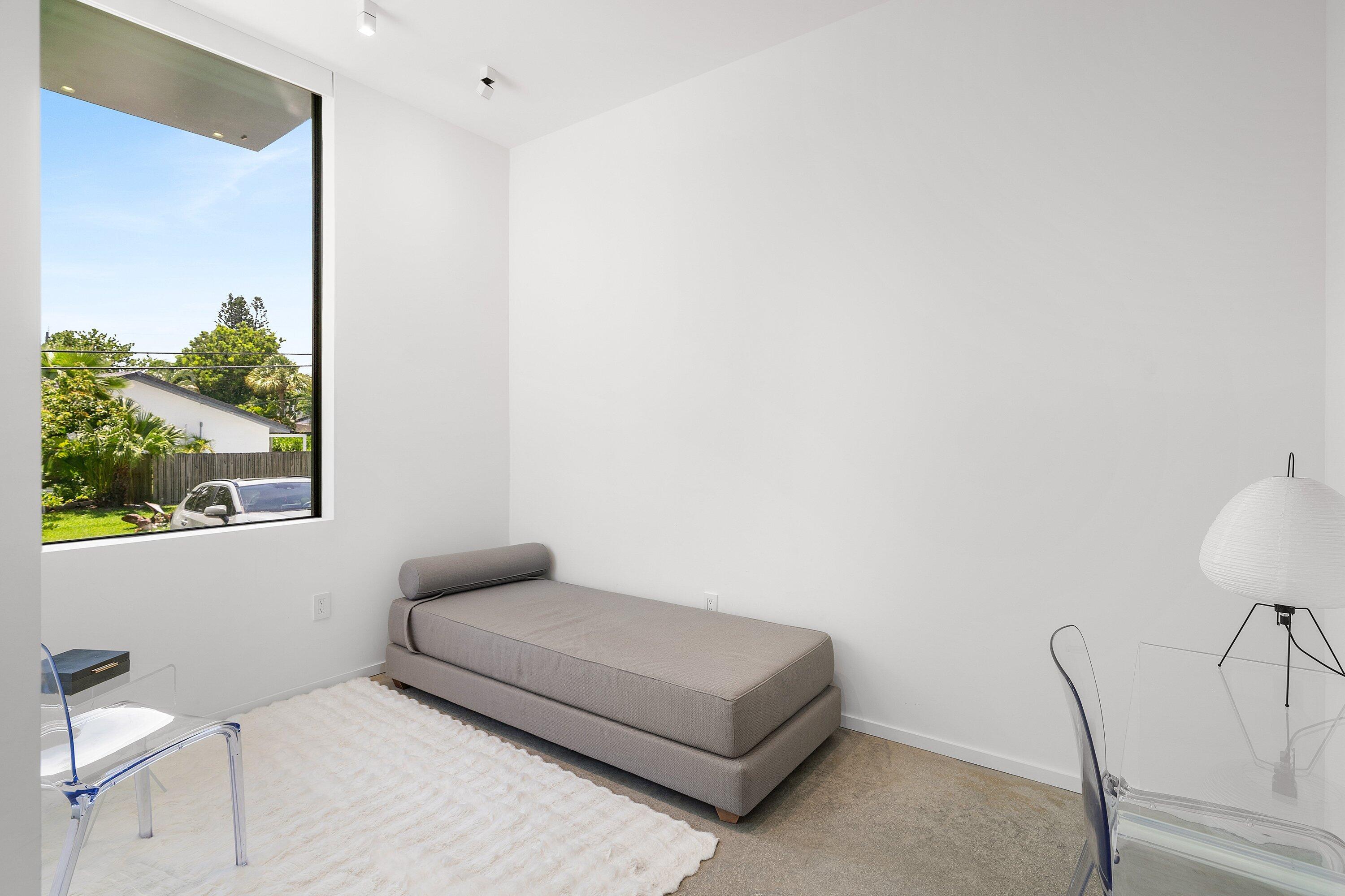 1650 E Terra Mar Drive, Lauderdale-By-The-Sea
