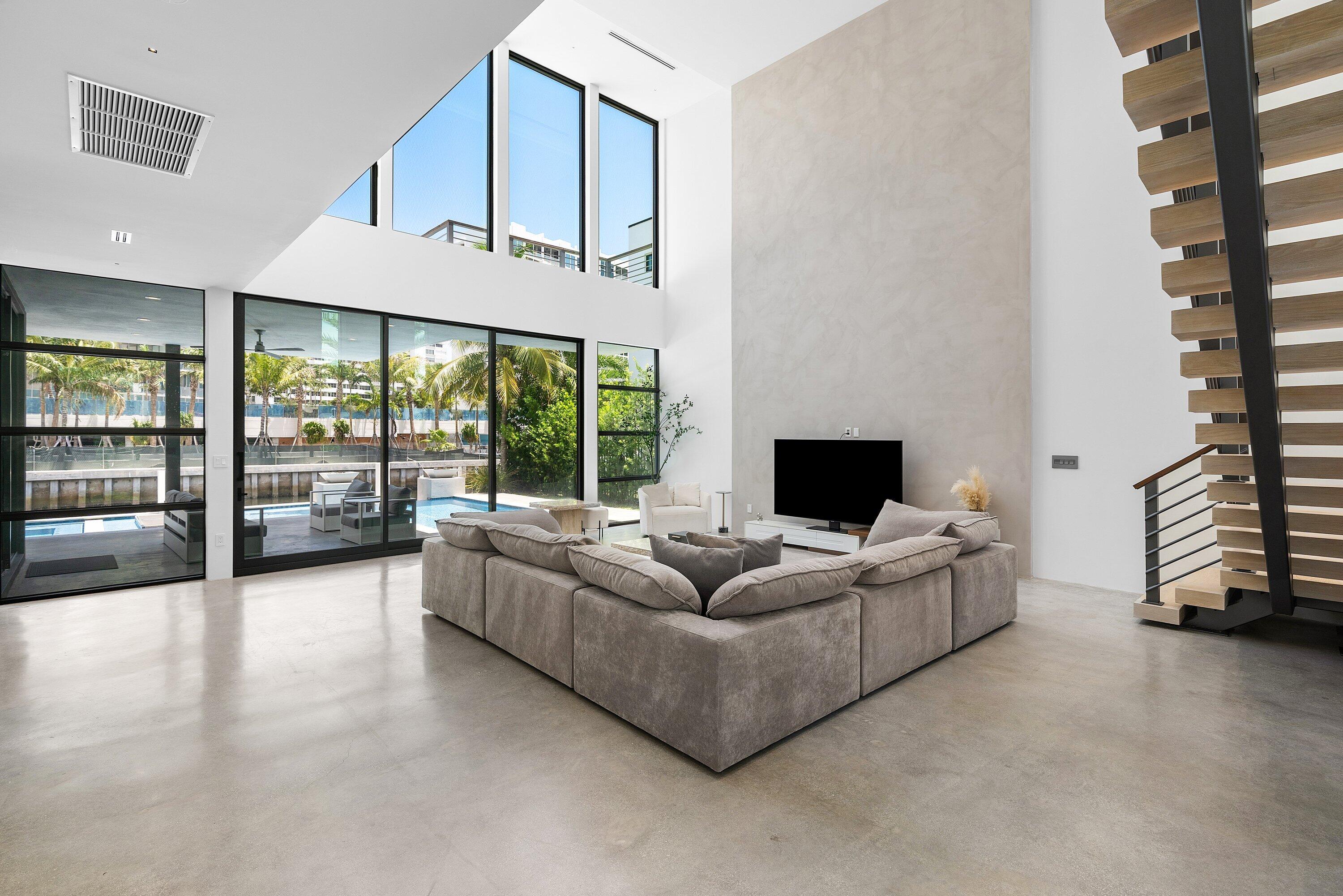 1650 E Terra Mar Drive, Lauderdale-By-The-Sea