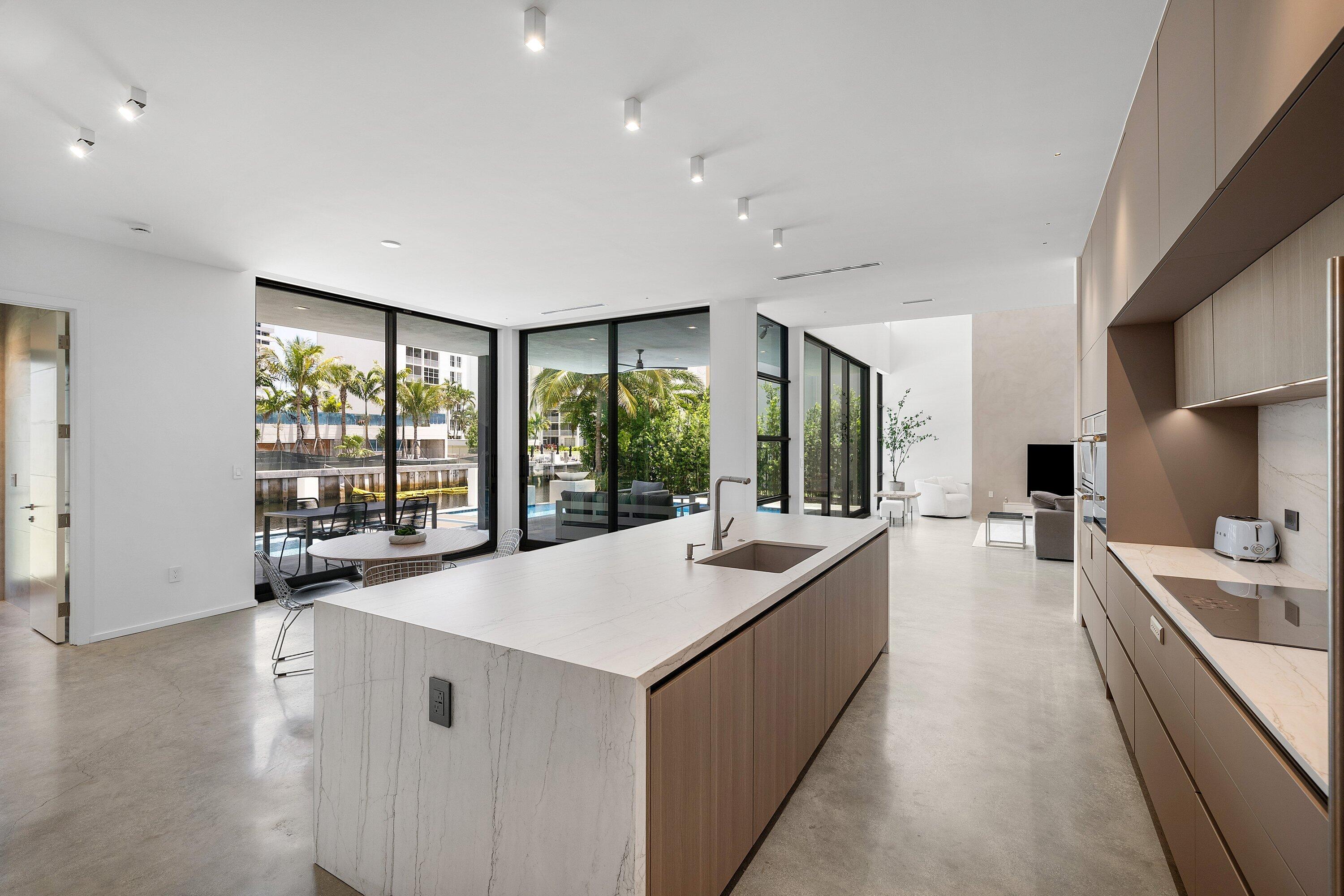 1650 E Terra Mar Drive, Lauderdale-By-The-Sea