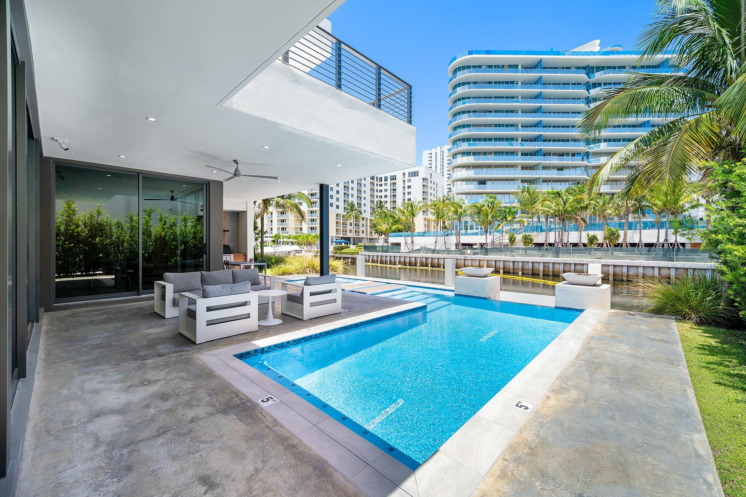 1650 E Terra Mar Drive, Lauderdale-By-The-Sea
