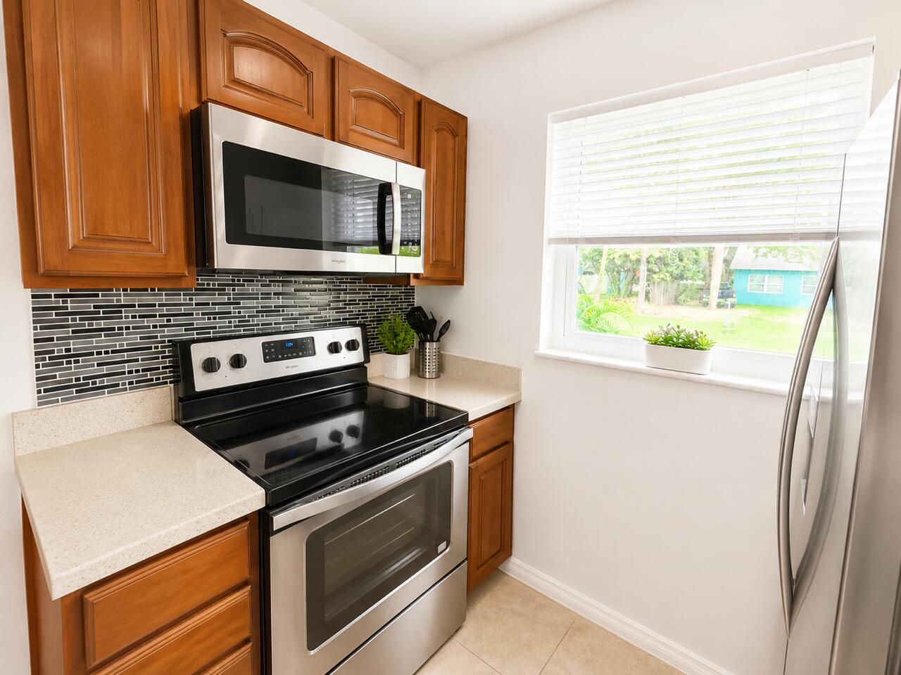 2132 NE Pelican Terrace