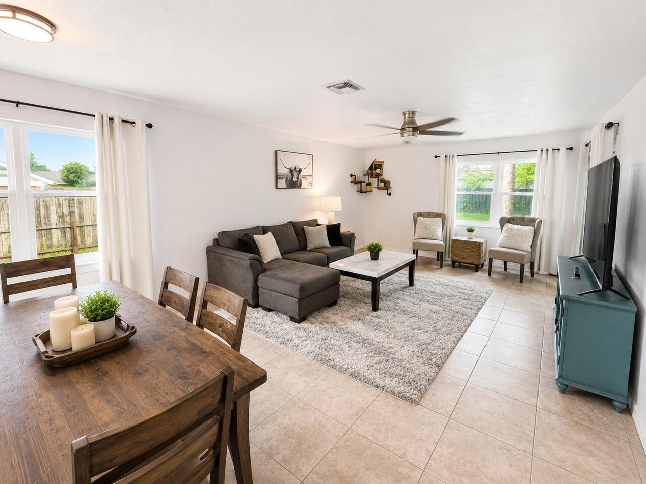 2132 NE Pelican Terrace