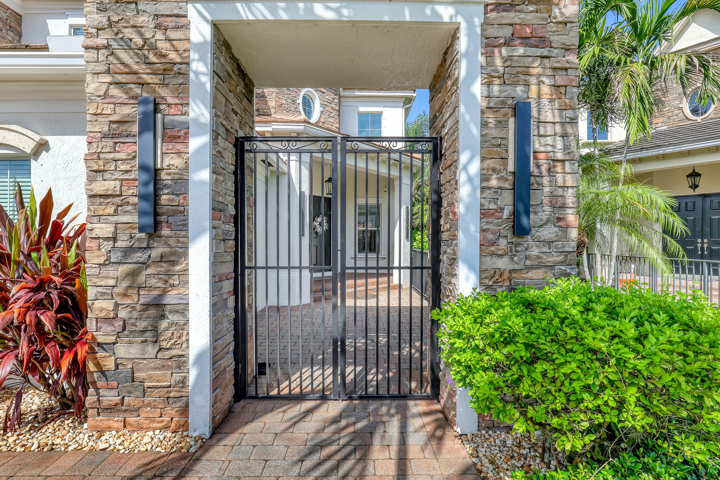 8541 Butler Greenwood Drive