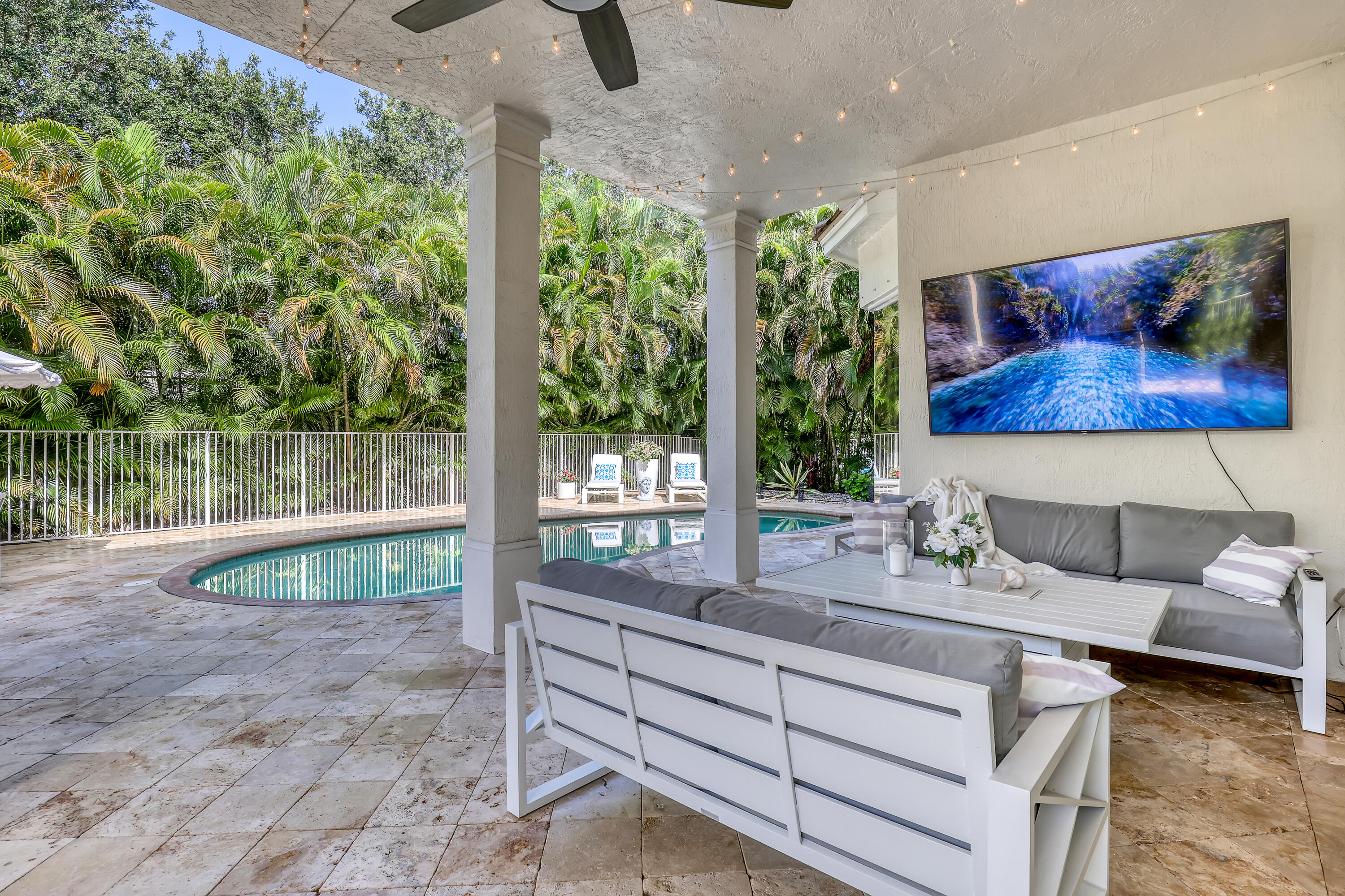 8541 Butler Greenwood Drive