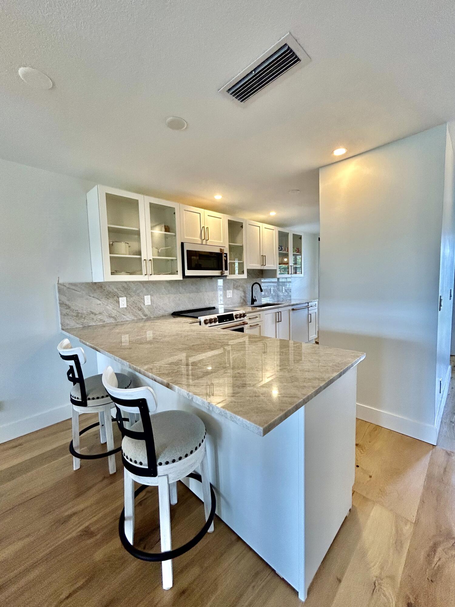 1030 Silk Oak Terrace 203