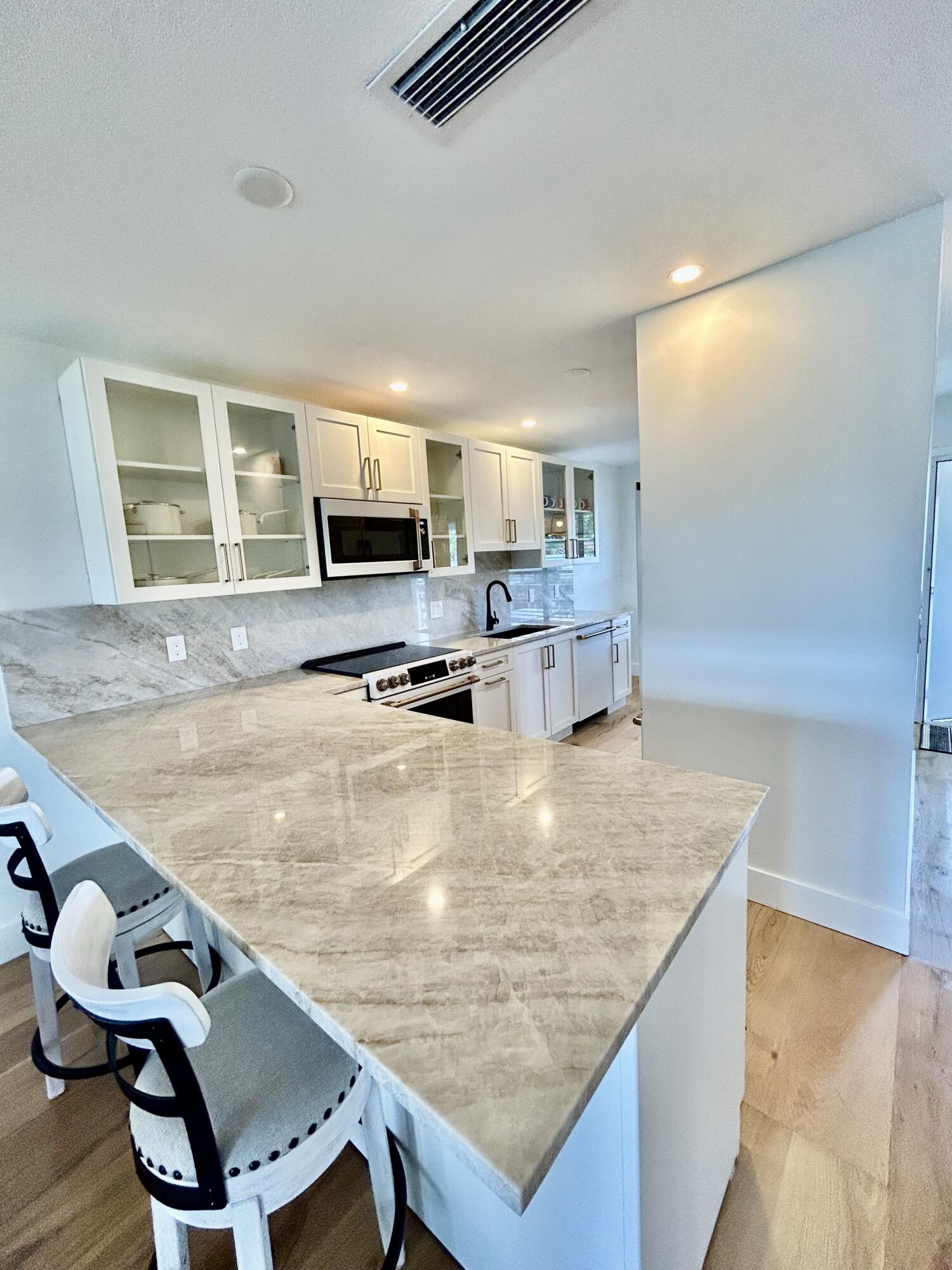 1030 Silk Oak Terrace 203