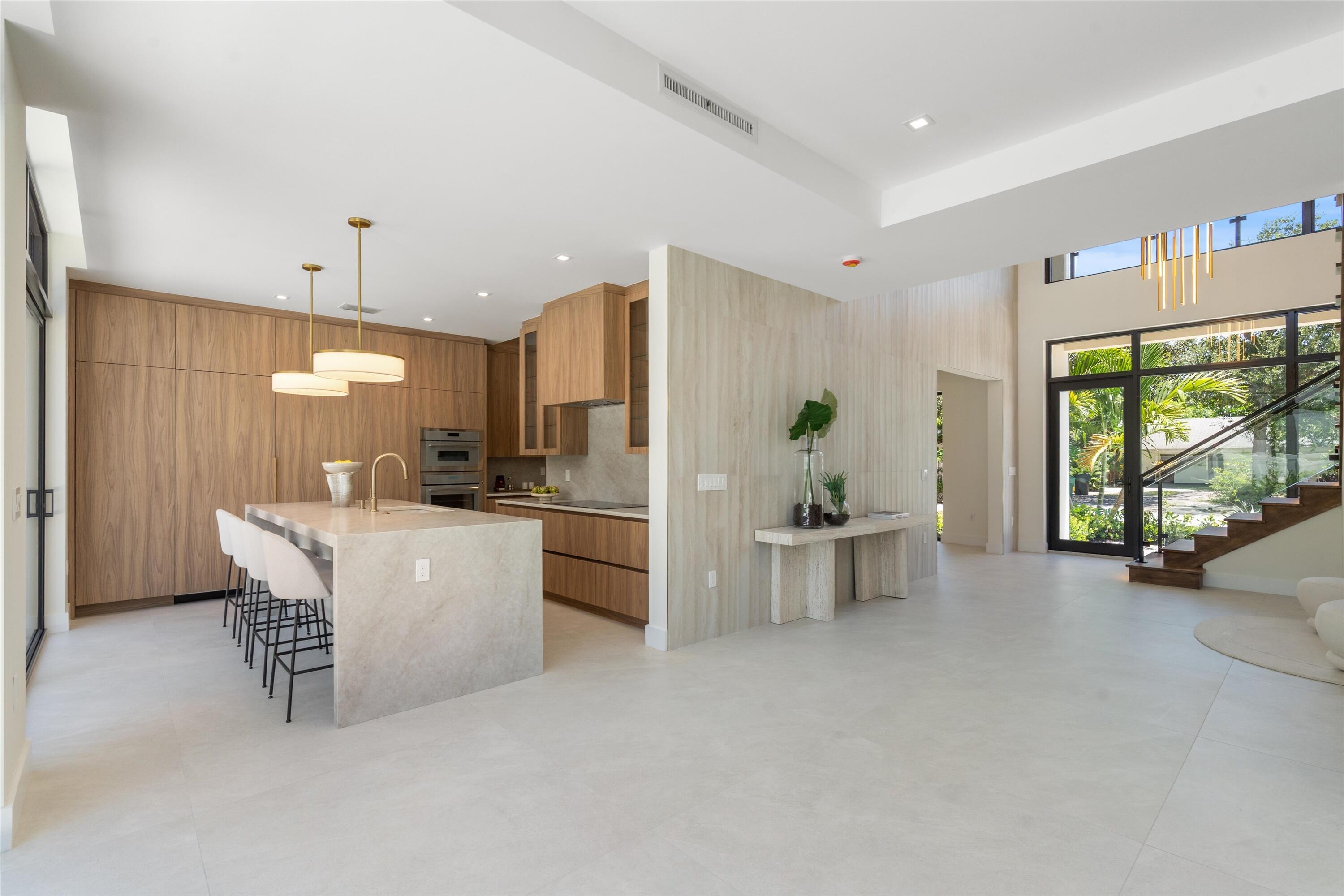 13 EASTVIEW Avenue