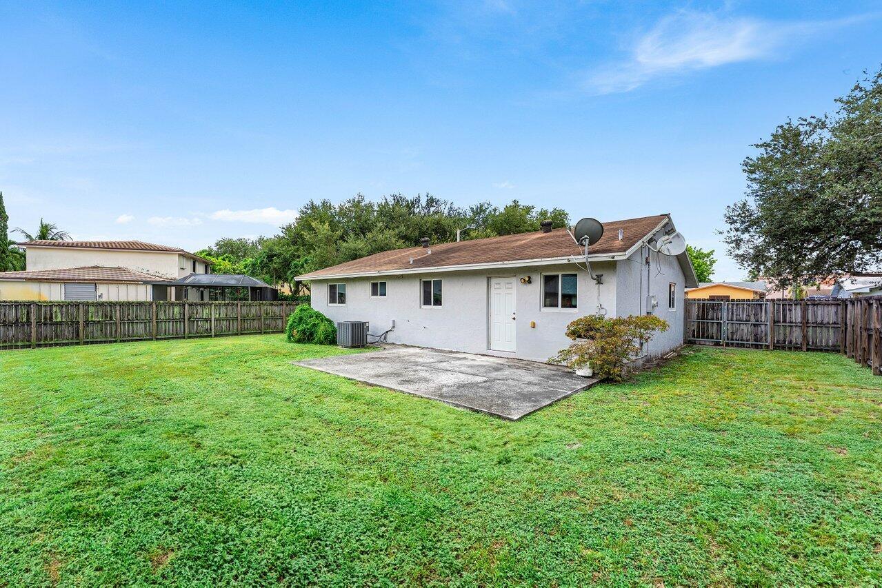 2011 SW 99TH Terrace