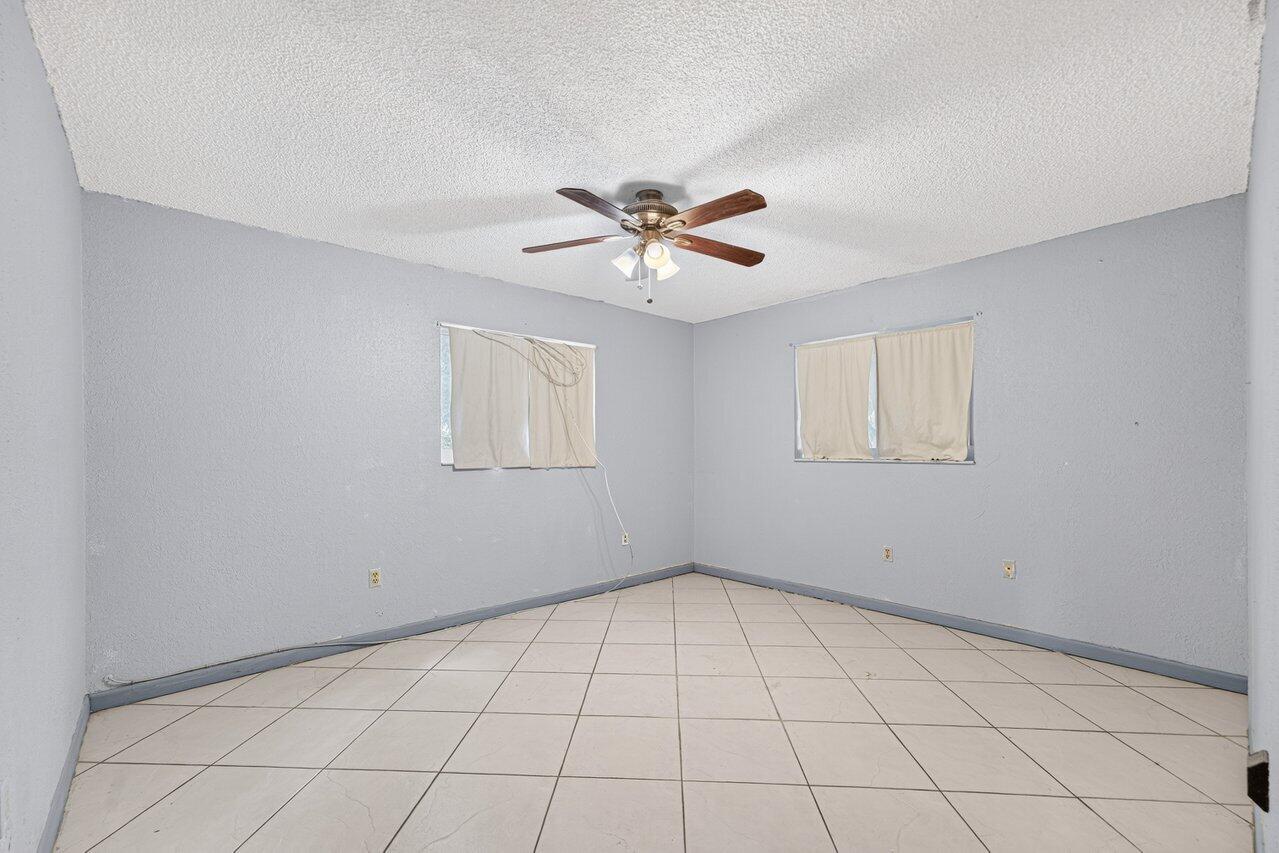 2011 SW 99TH Terrace