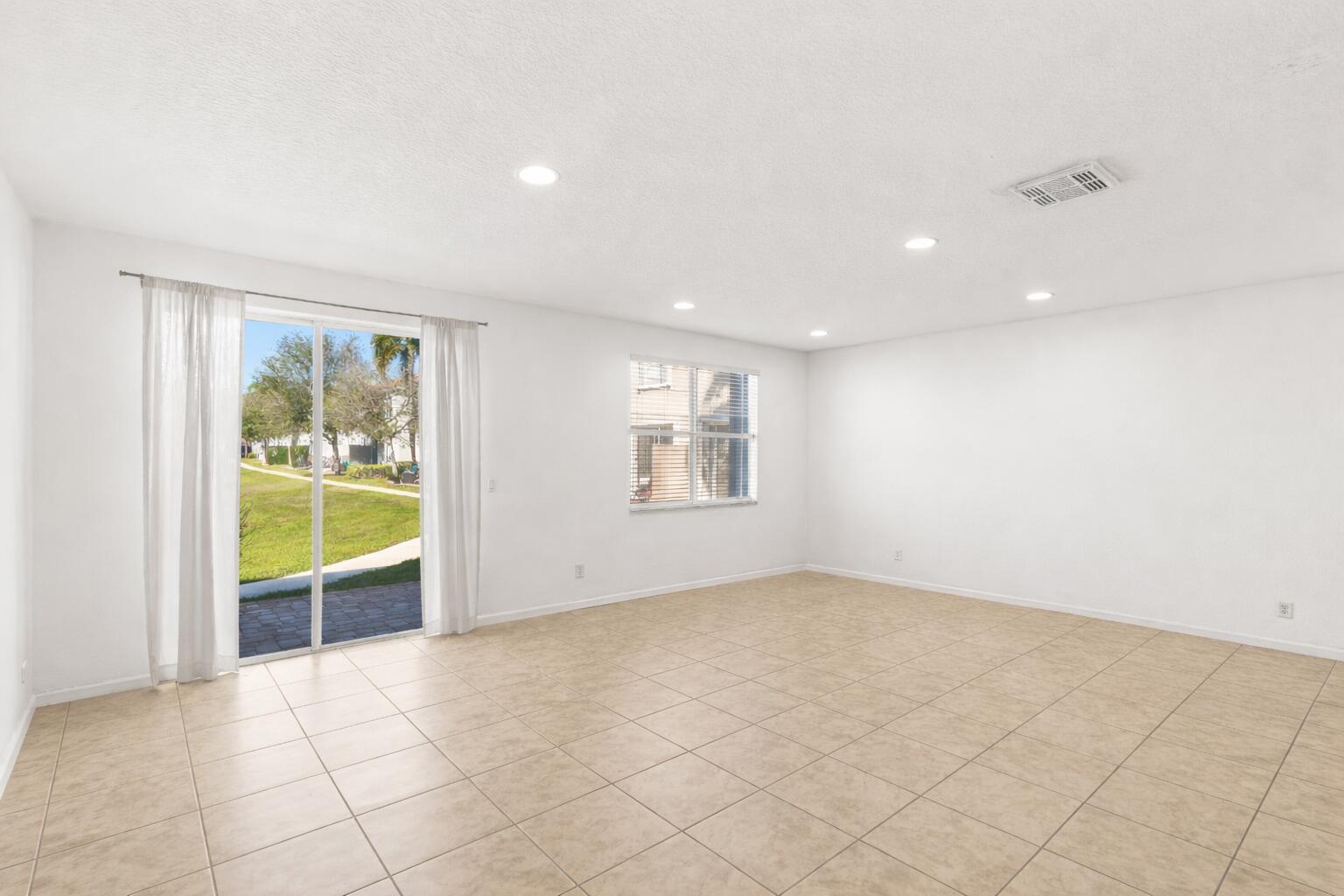 16154 Poppyseed Circle 1004