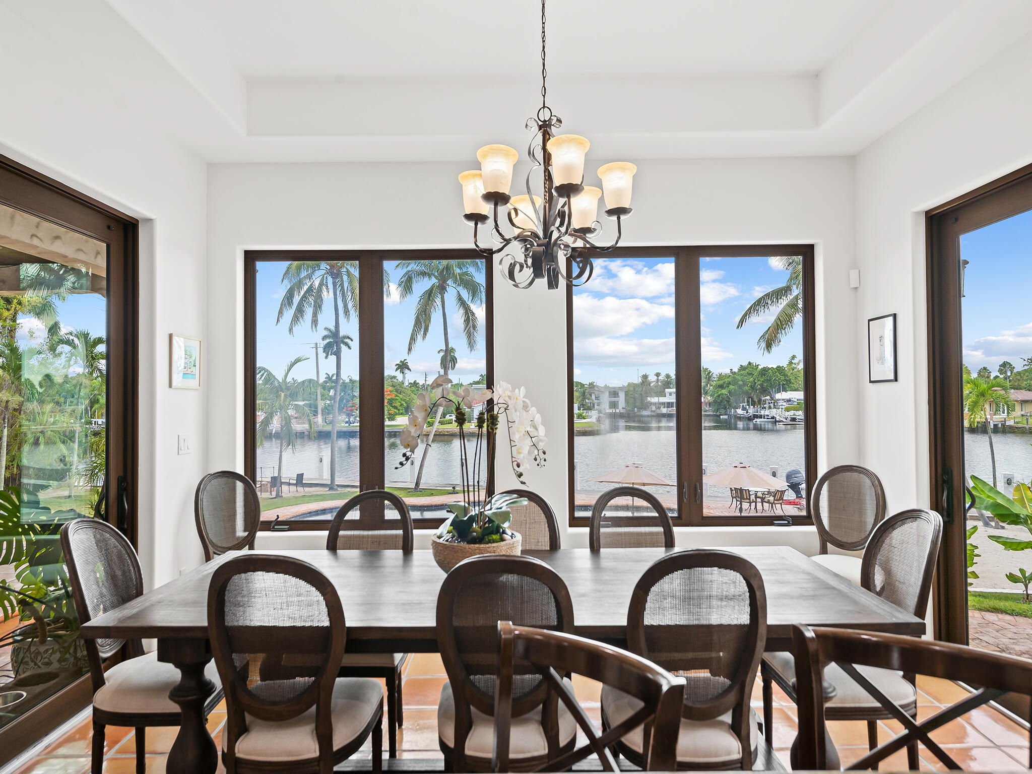 2101 MIDDLE RIVER Drive