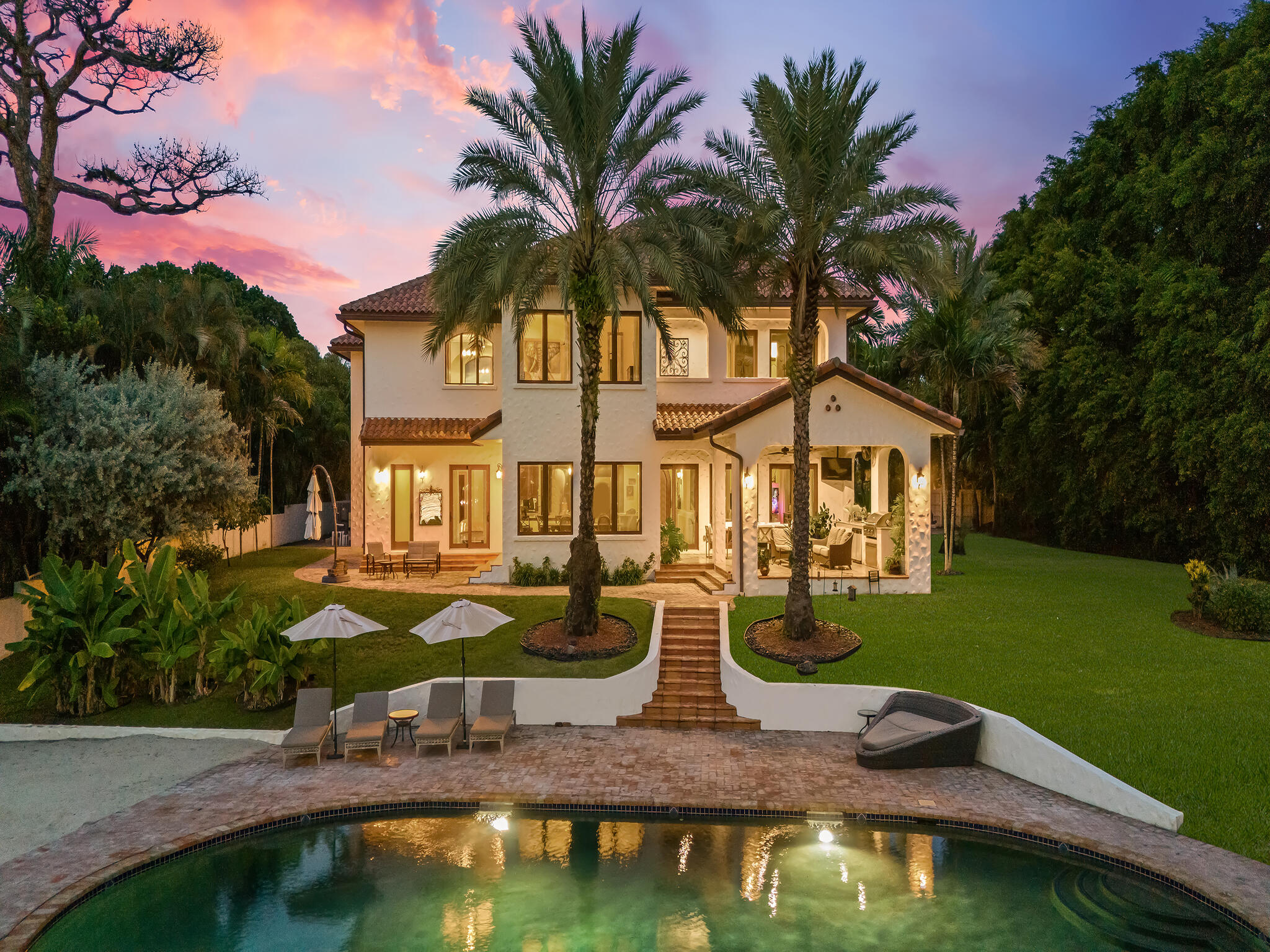 2101 MIDDLE RIVER Drive