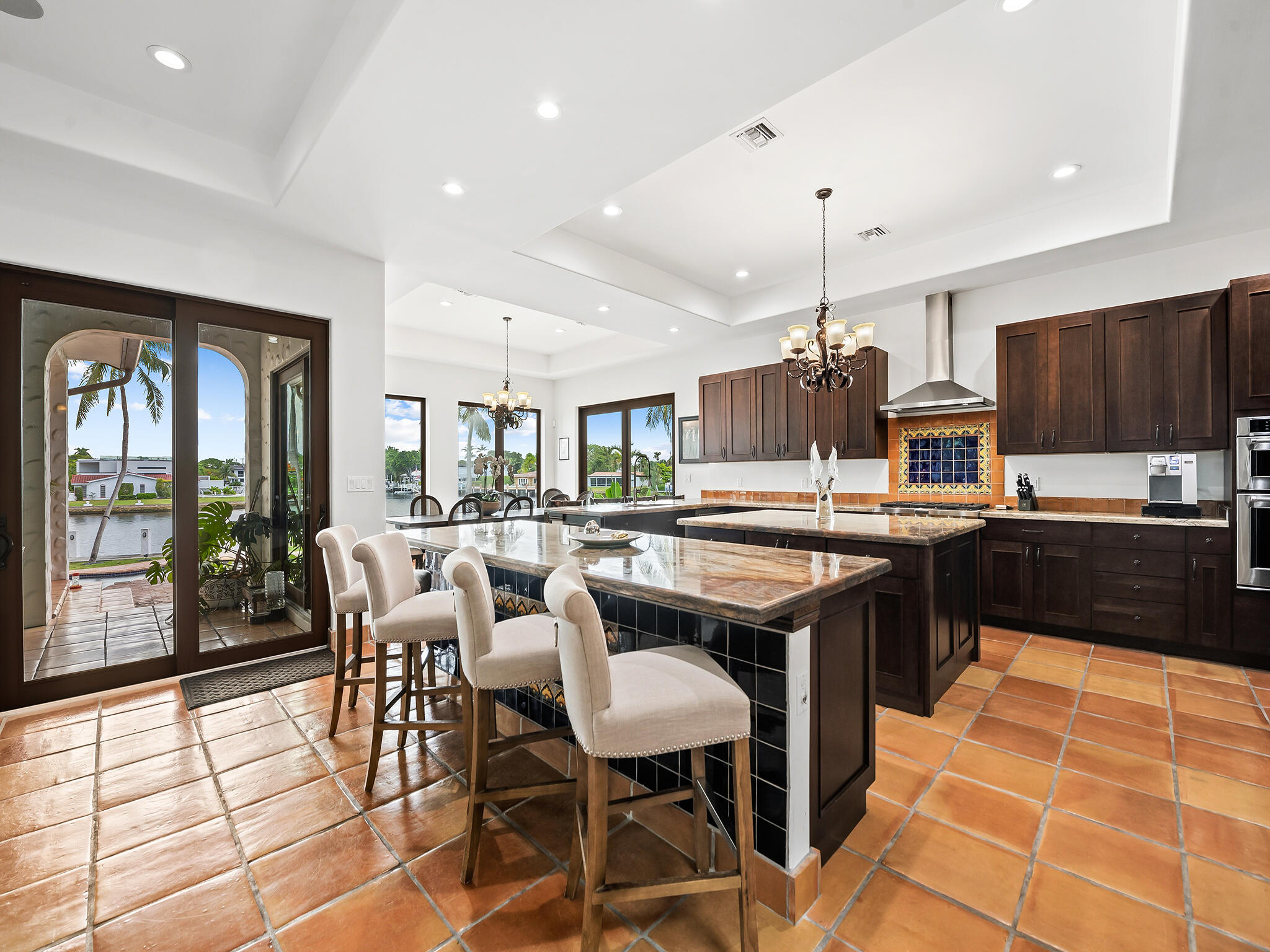 2101 MIDDLE RIVER Drive