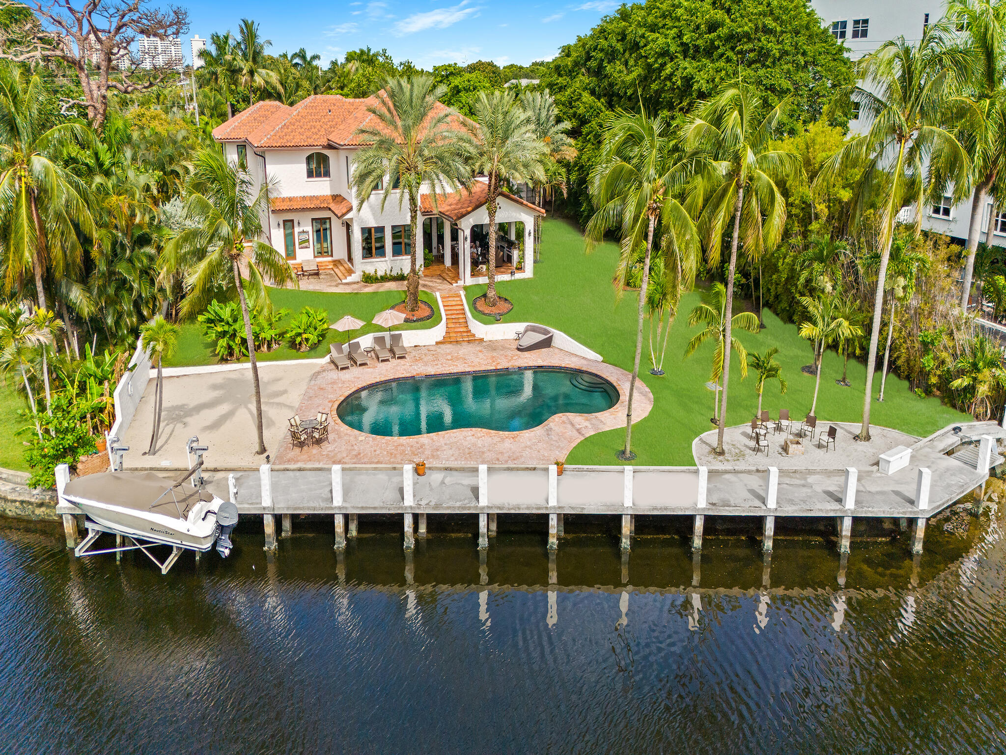 2101 MIDDLE RIVER Drive