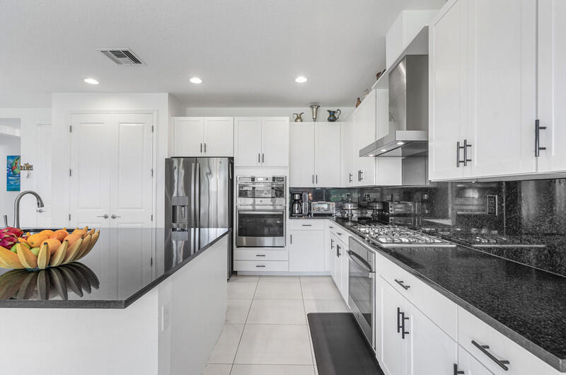 19552 Broad Shore Walk