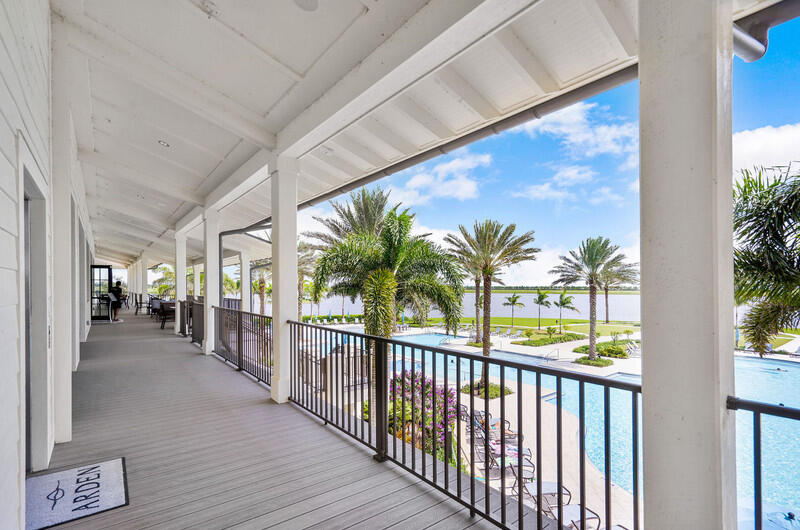 19552 Broad Shore Walk