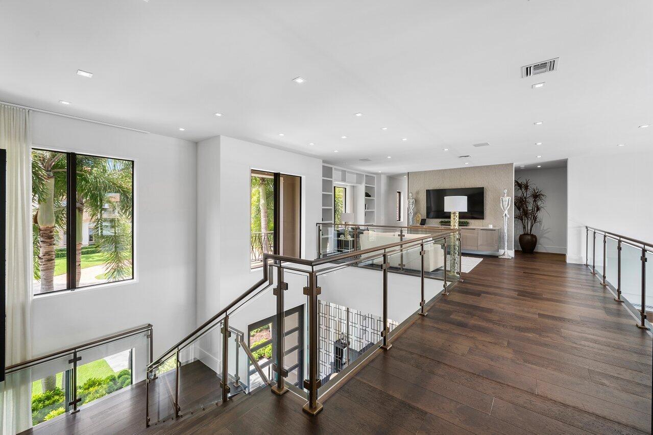 701 SANCTUARY Drive