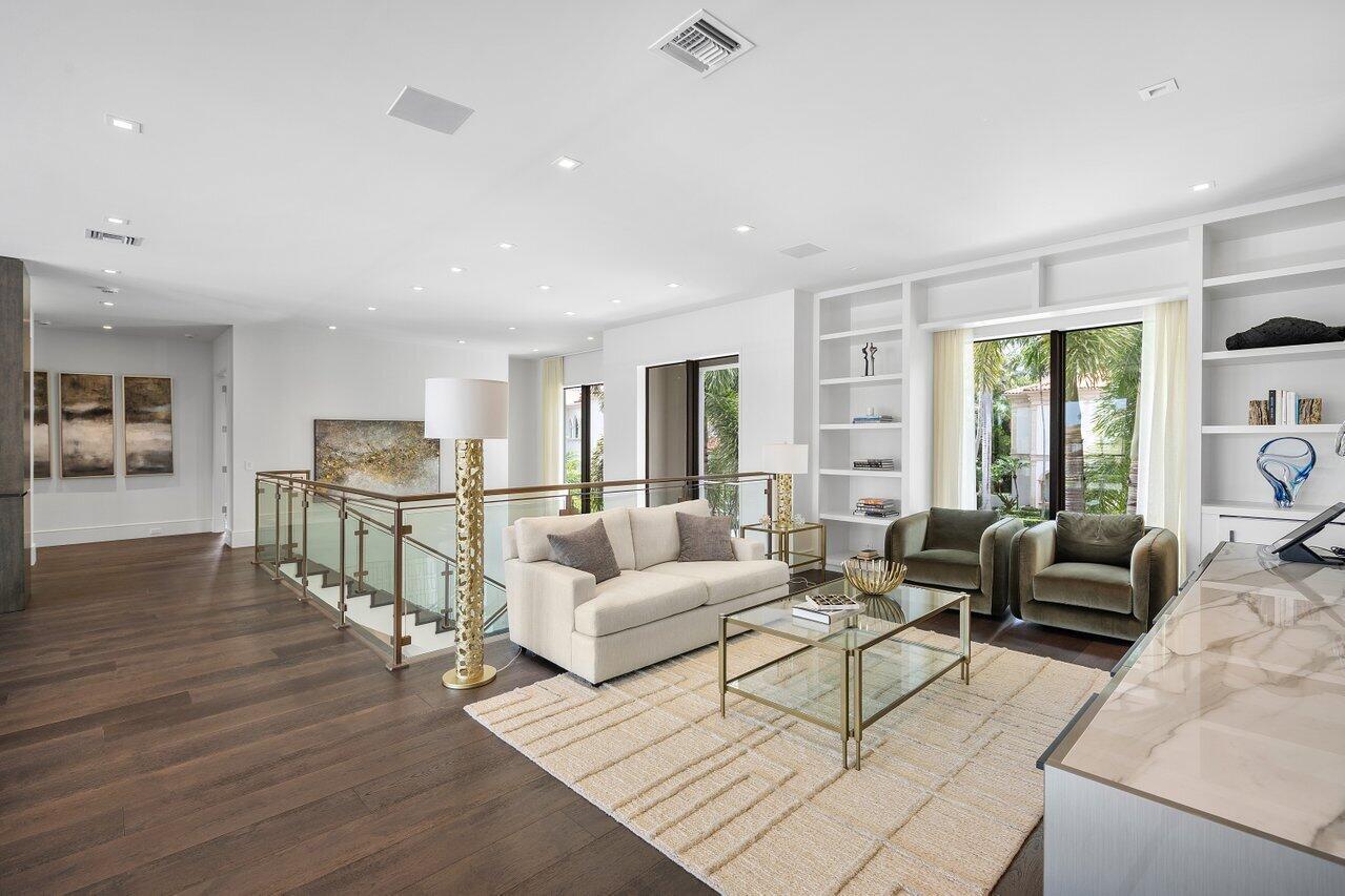 701 SANCTUARY Drive