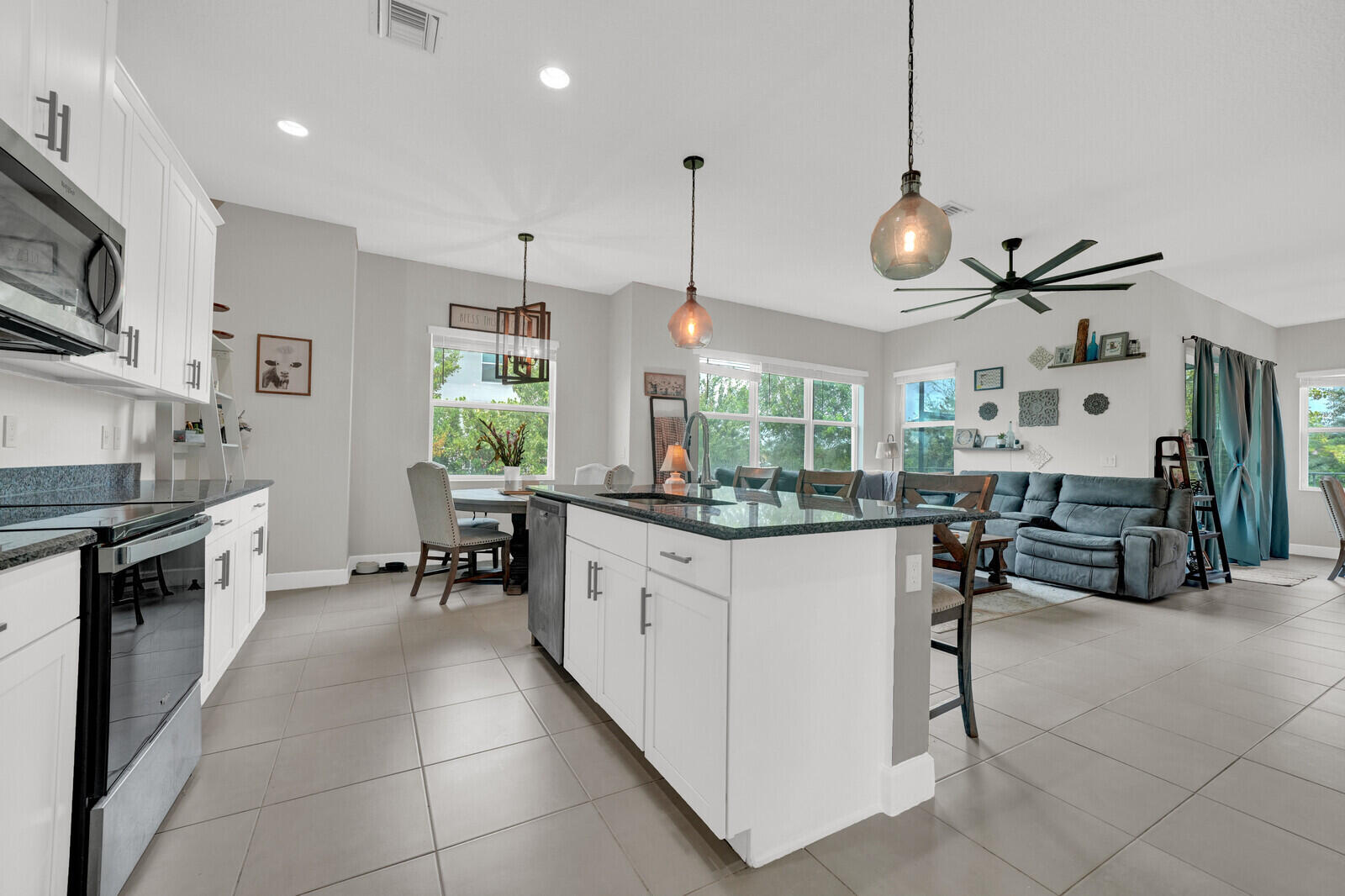 15517 ORCHARD Drive