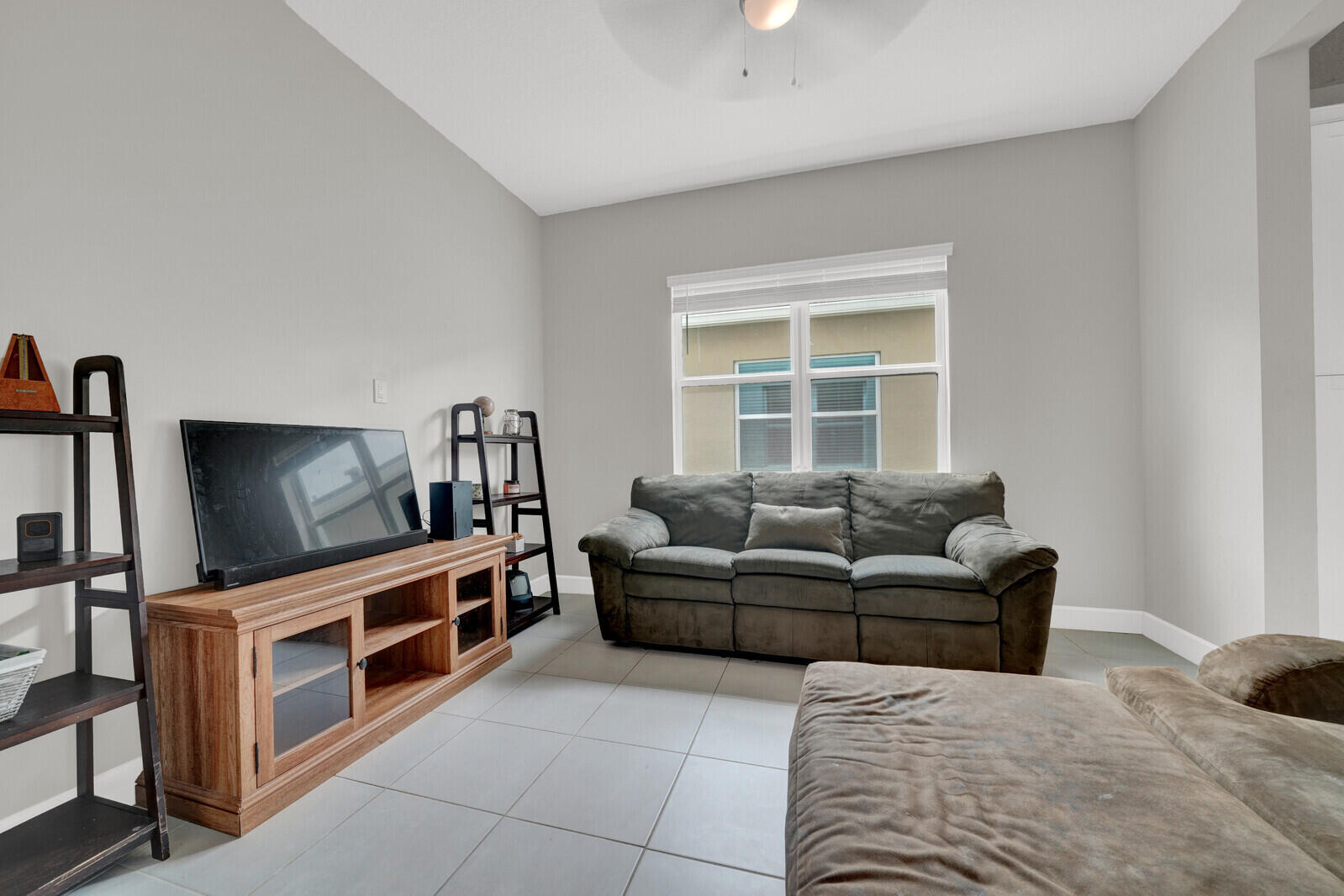 15517 ORCHARD Drive