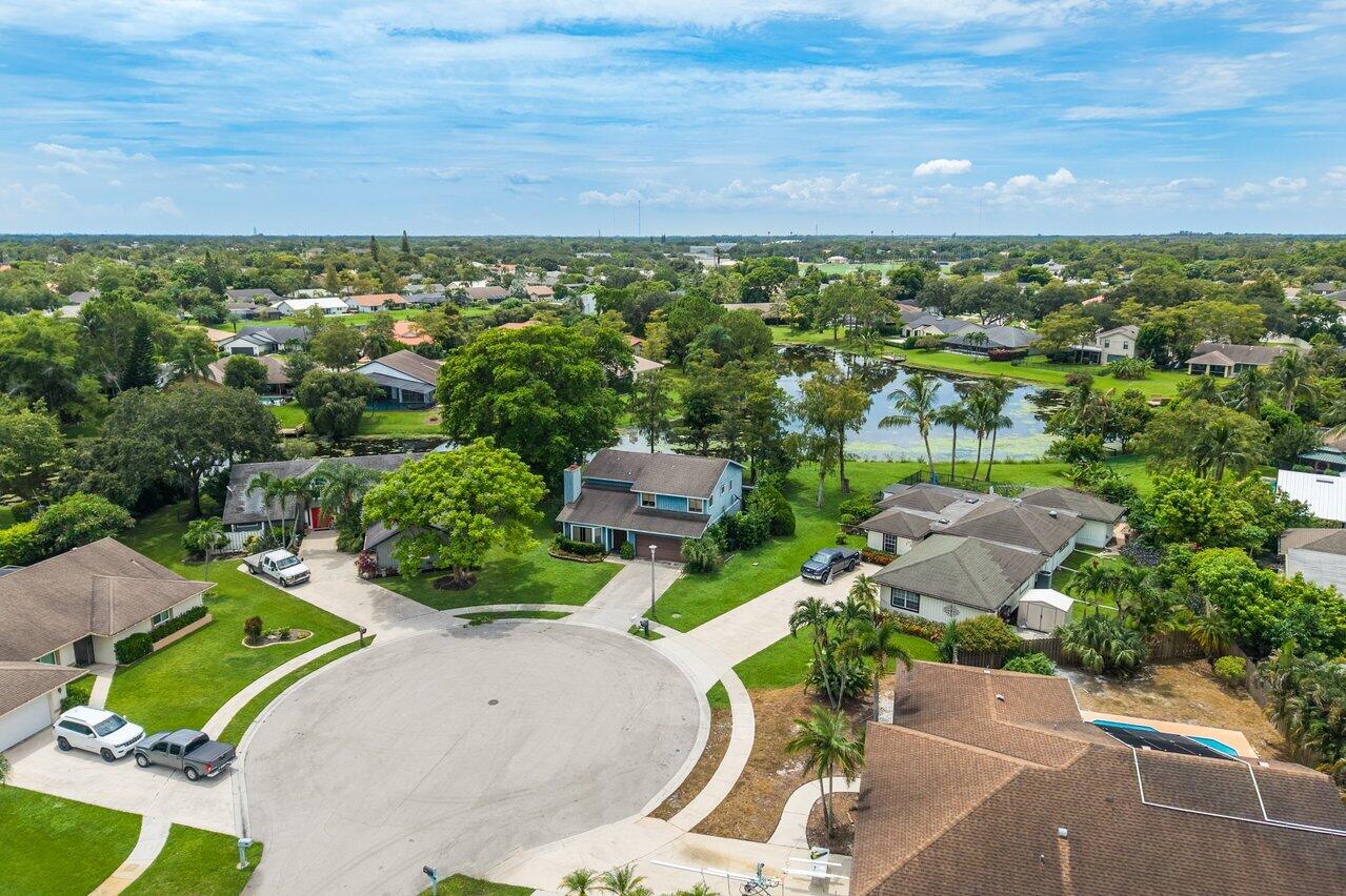 1726 TREEHAVEN Court