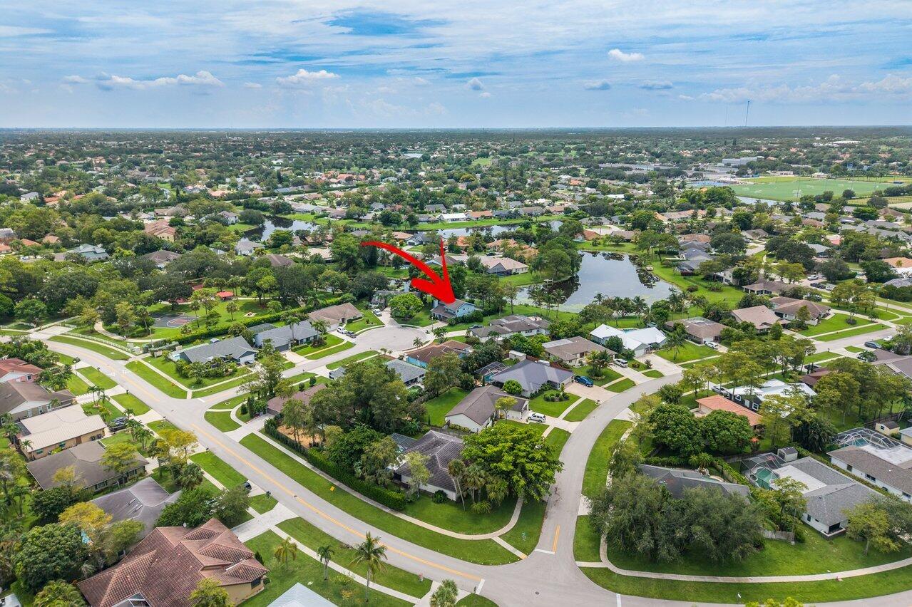 1726 TREEHAVEN Court