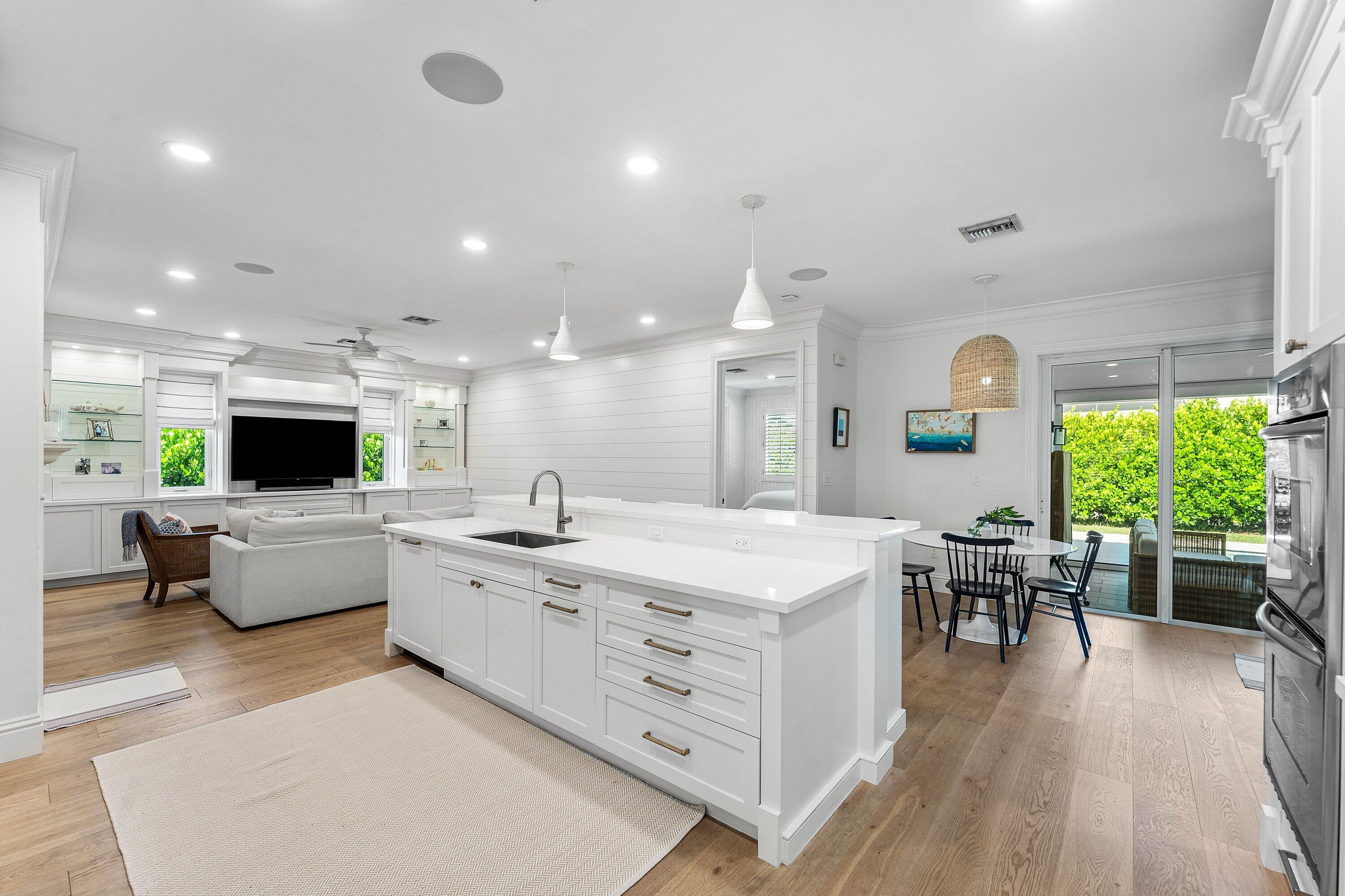 1022 WALNUT Terrace