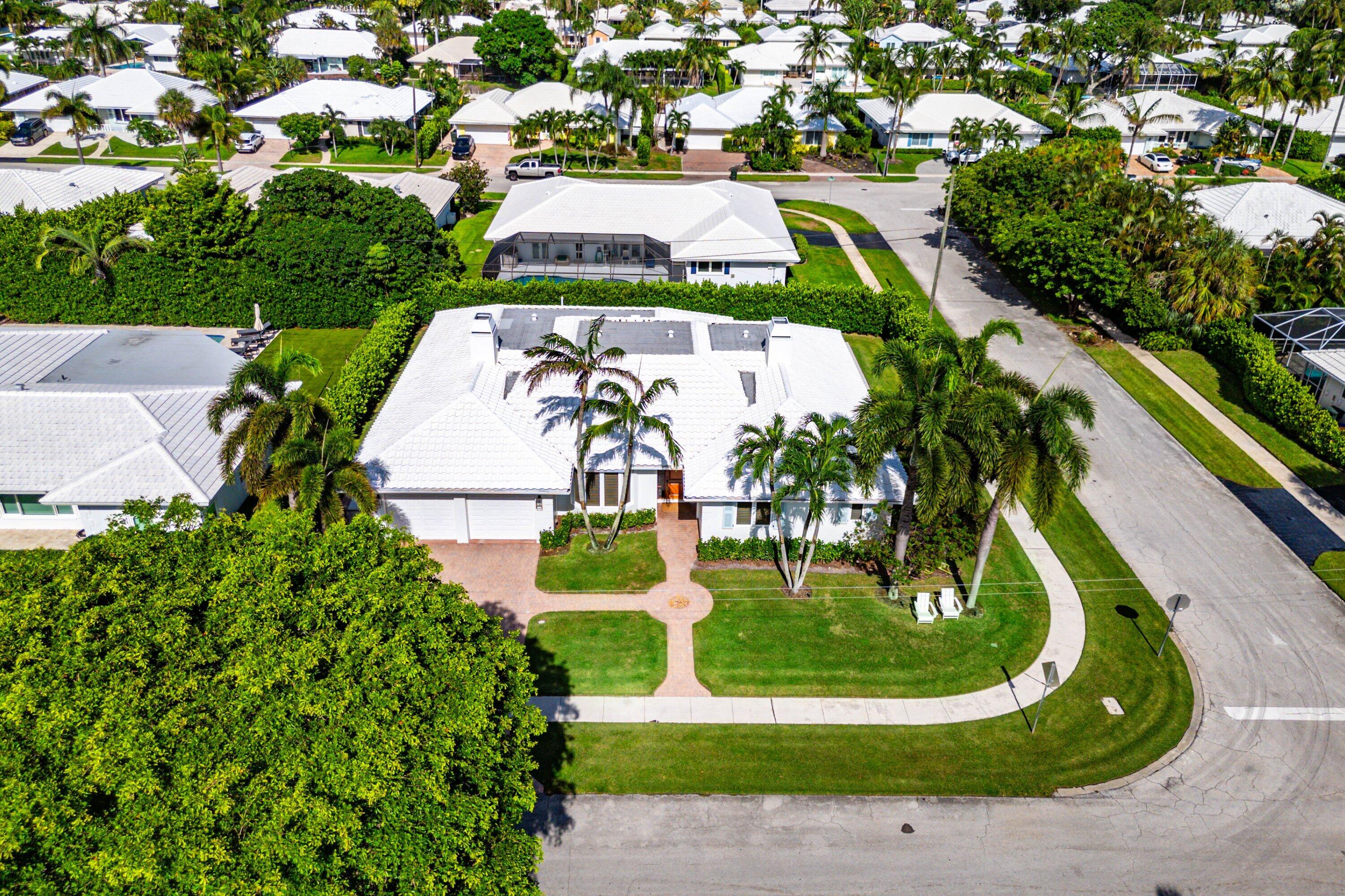 1022 WALNUT Terrace