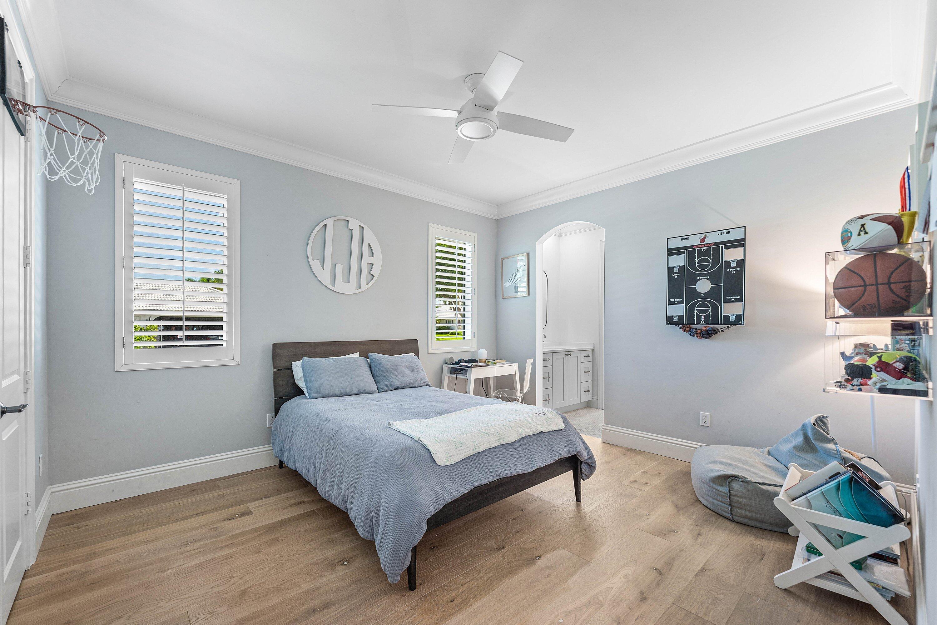 1022 WALNUT Terrace