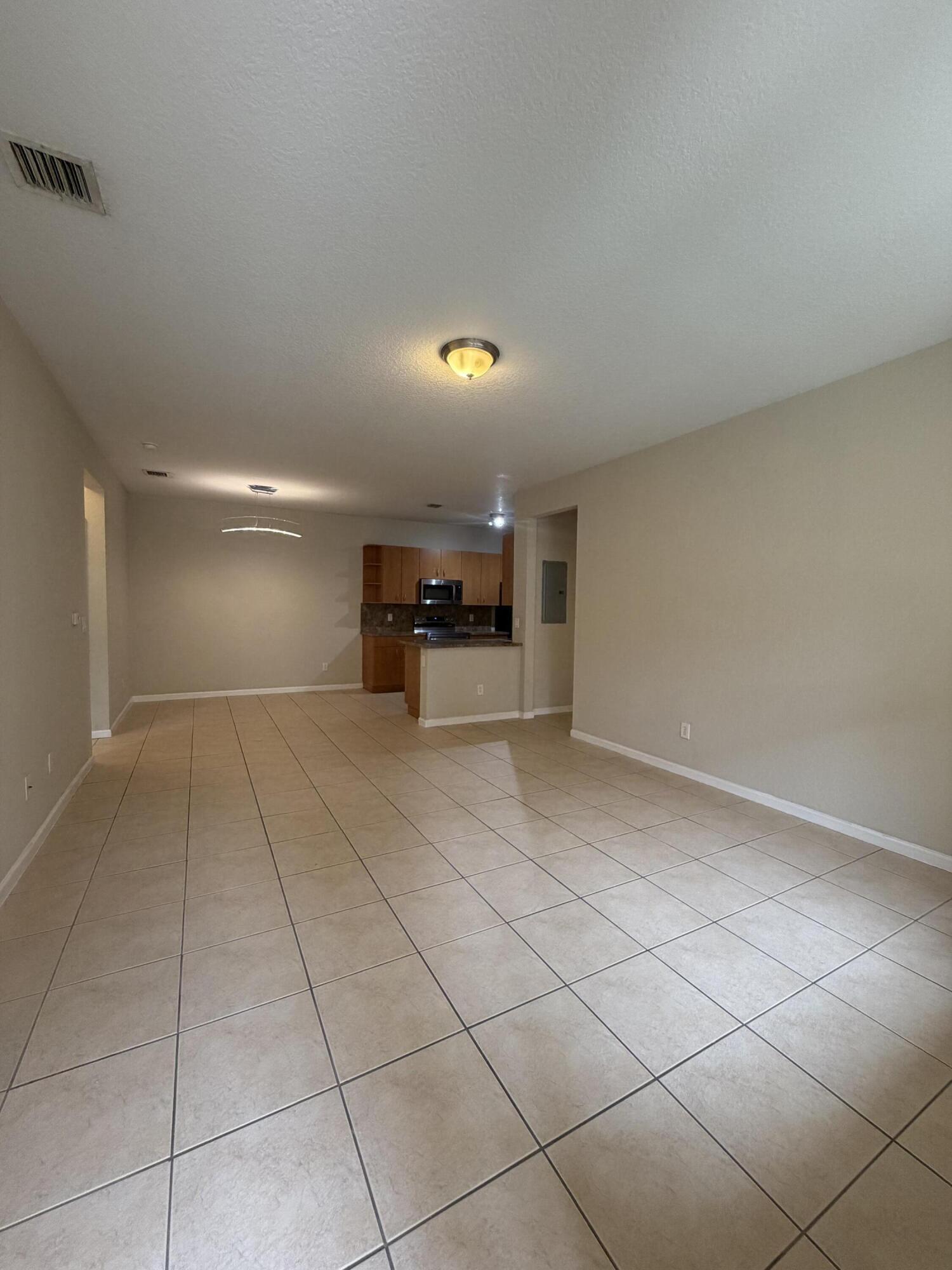 3553 Forest Hill Boulevard 45