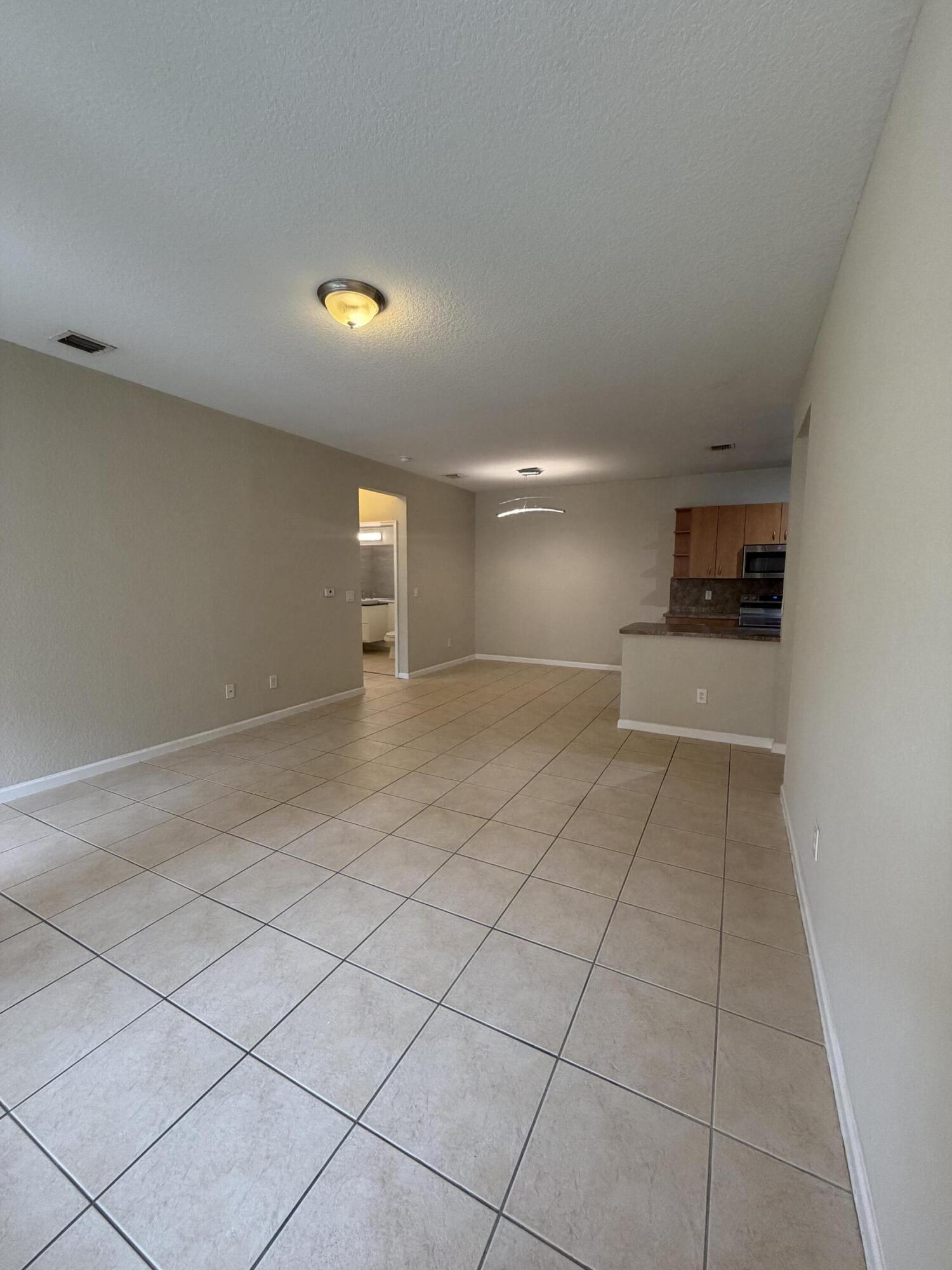 3553 Forest Hill Boulevard 45