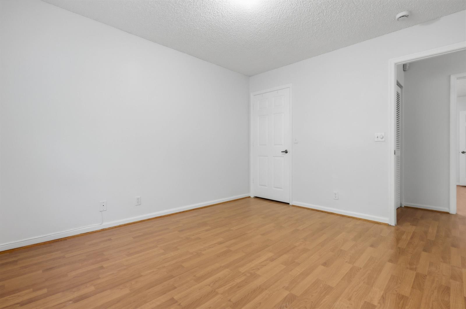 9516 NW 8TH Circle