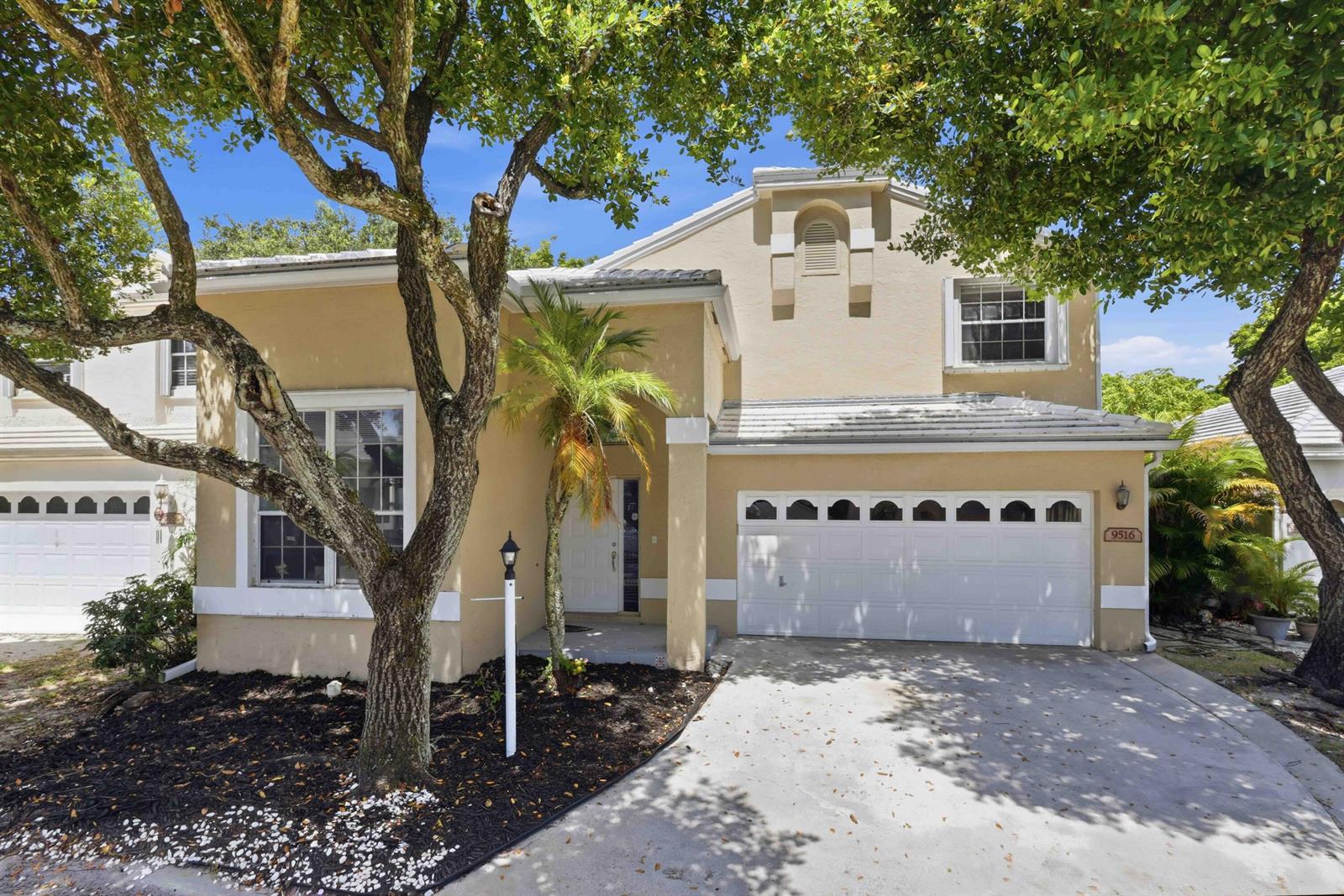 9516 NW 8TH Circle