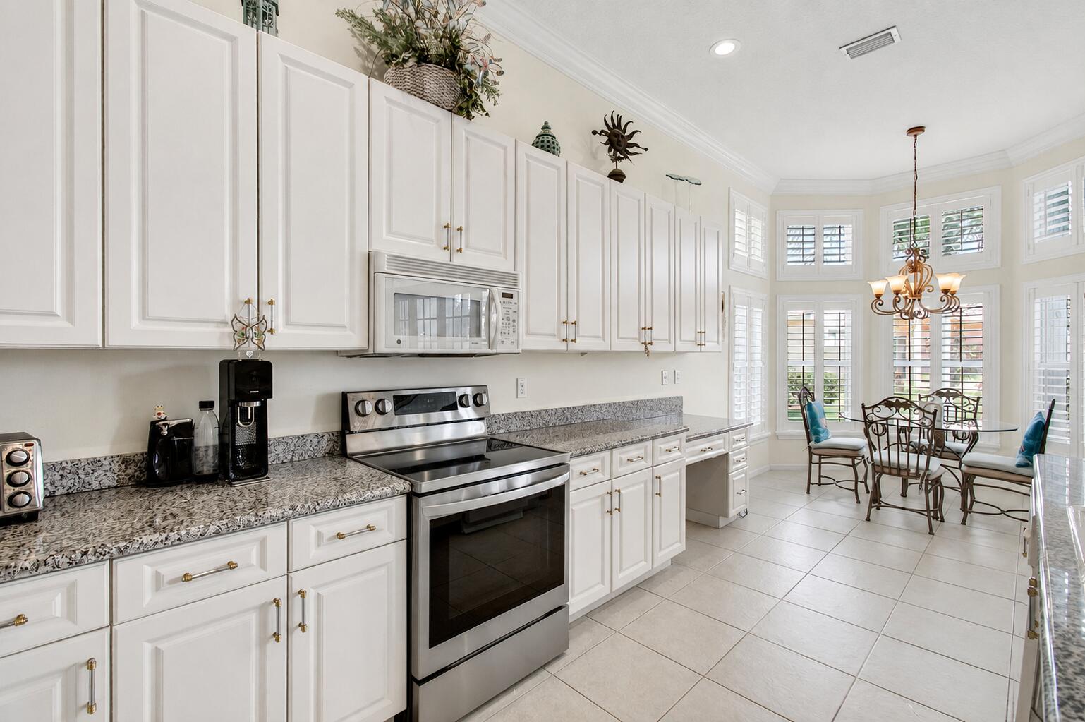 7315 Twin Falls Drive