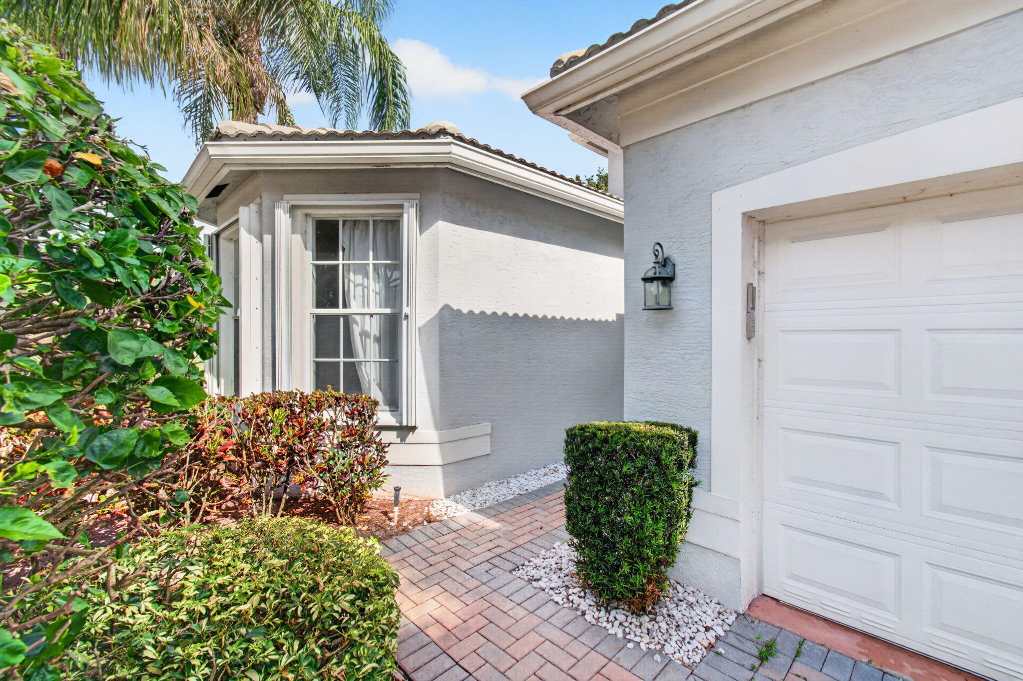 7315 Twin Falls Drive