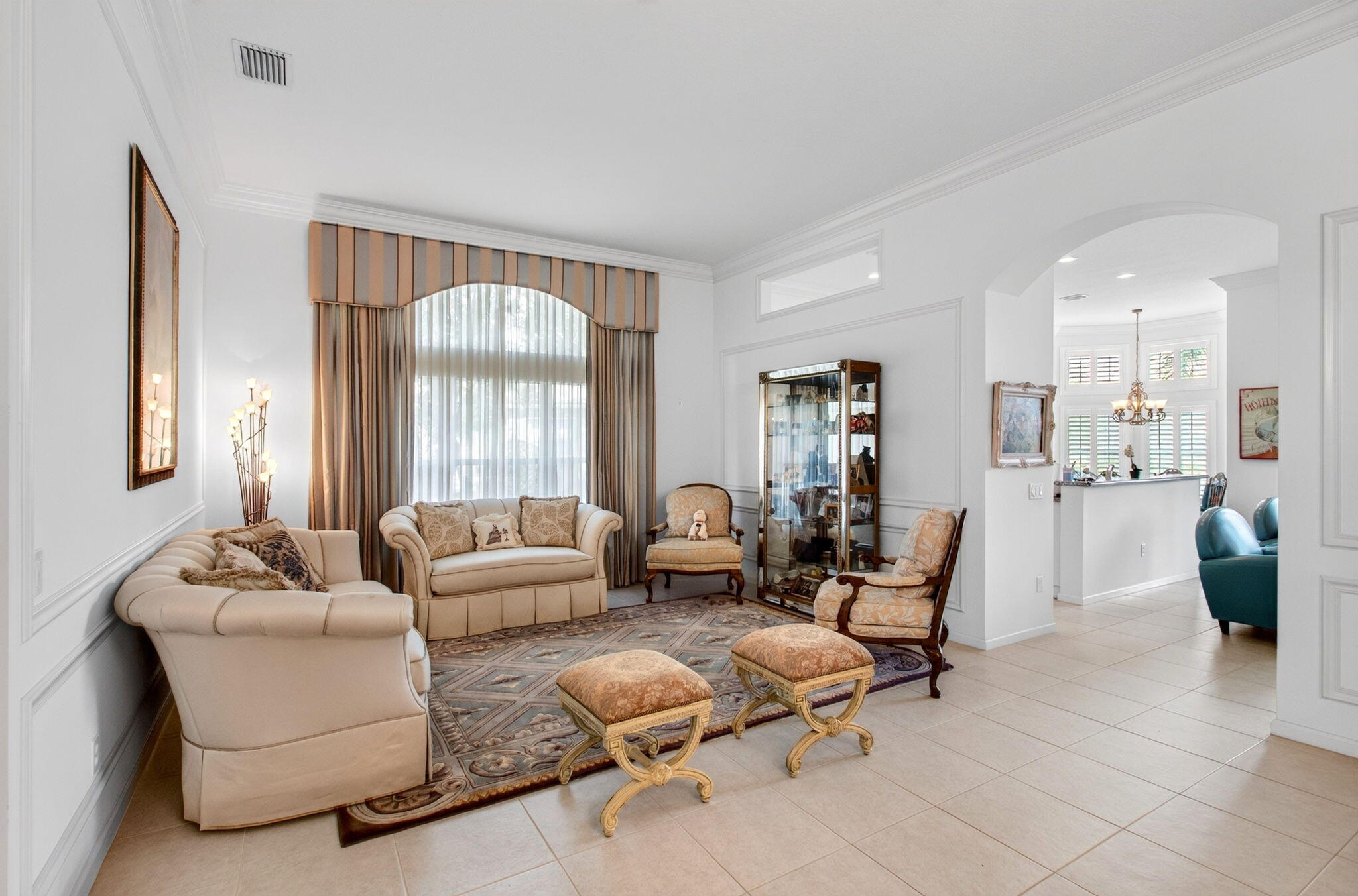 7315 Twin Falls Drive