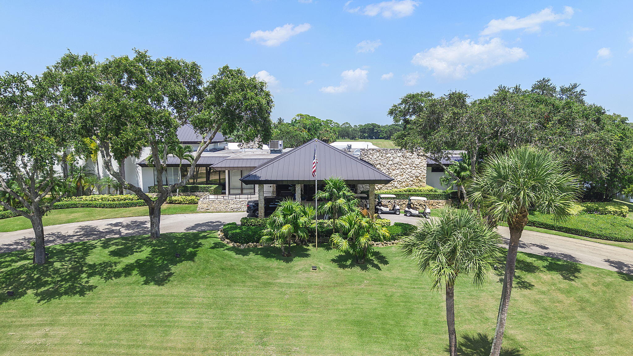 897 Dickens Place