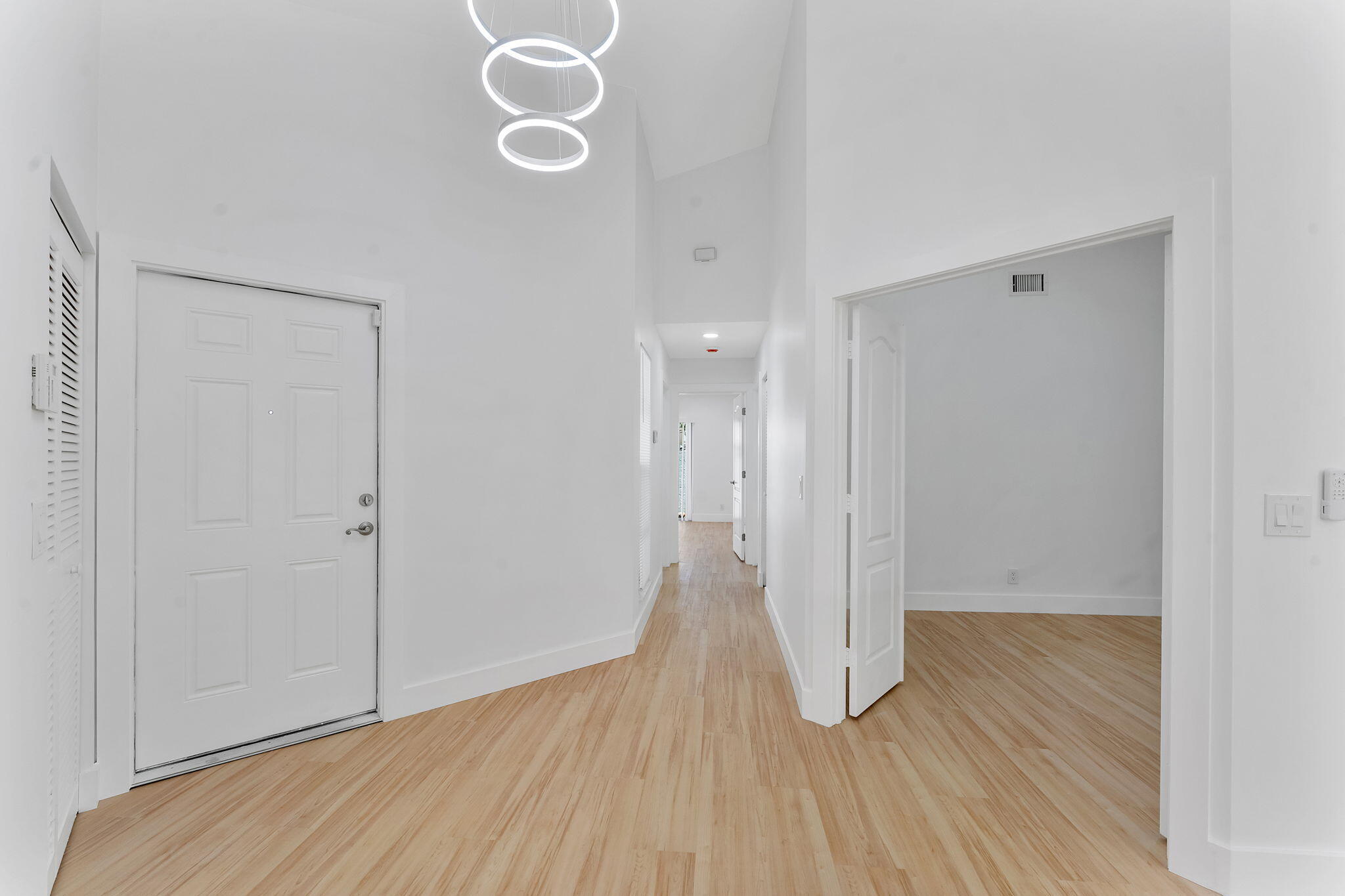 897 Dickens Place
