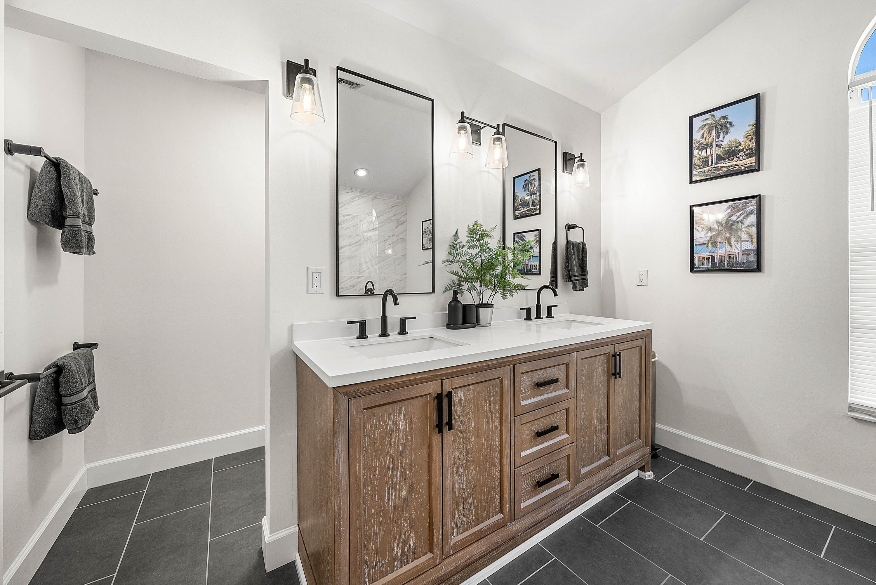 5483 Grand Park Place