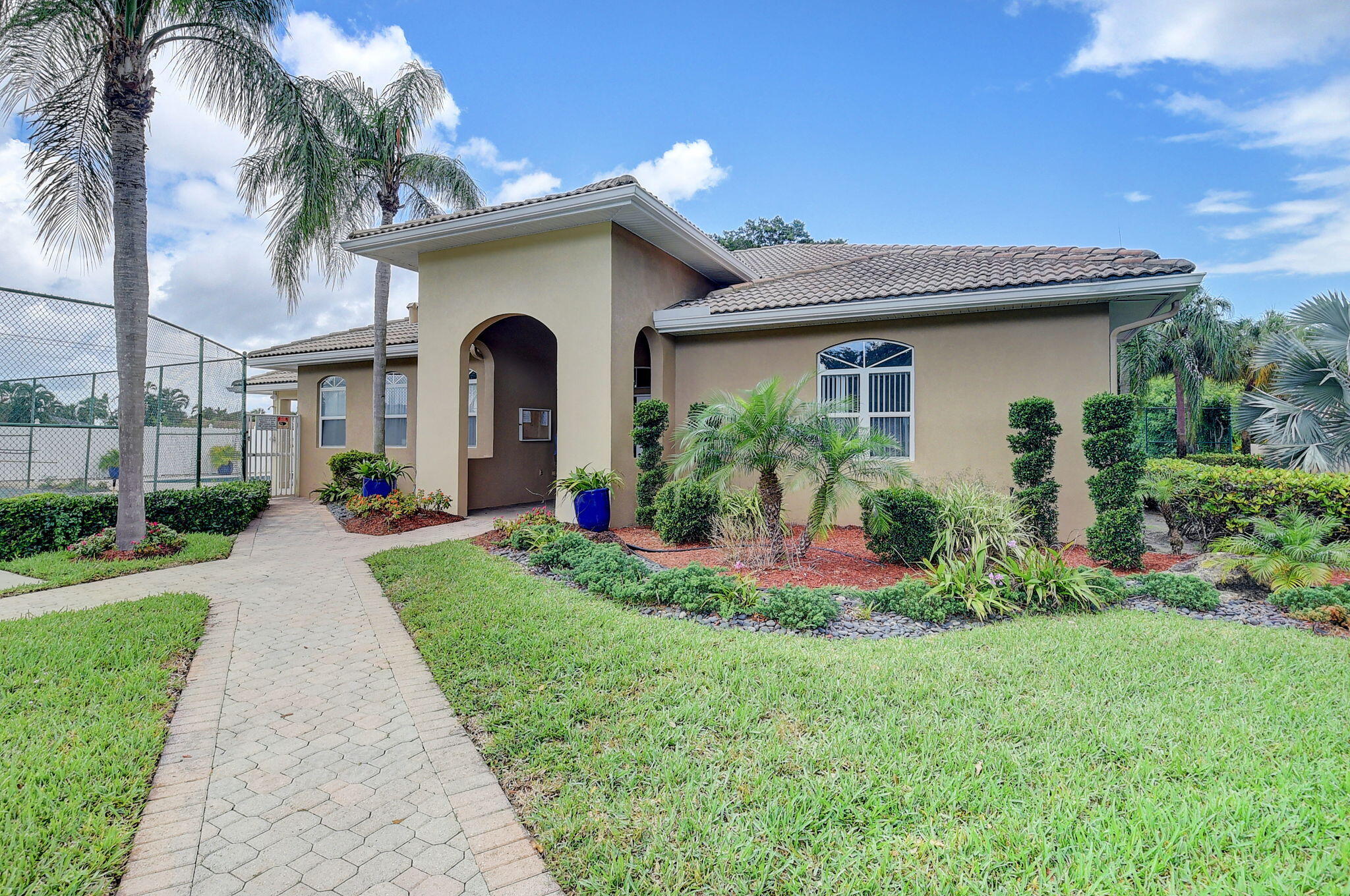 13275 ROYALE SABAL Court