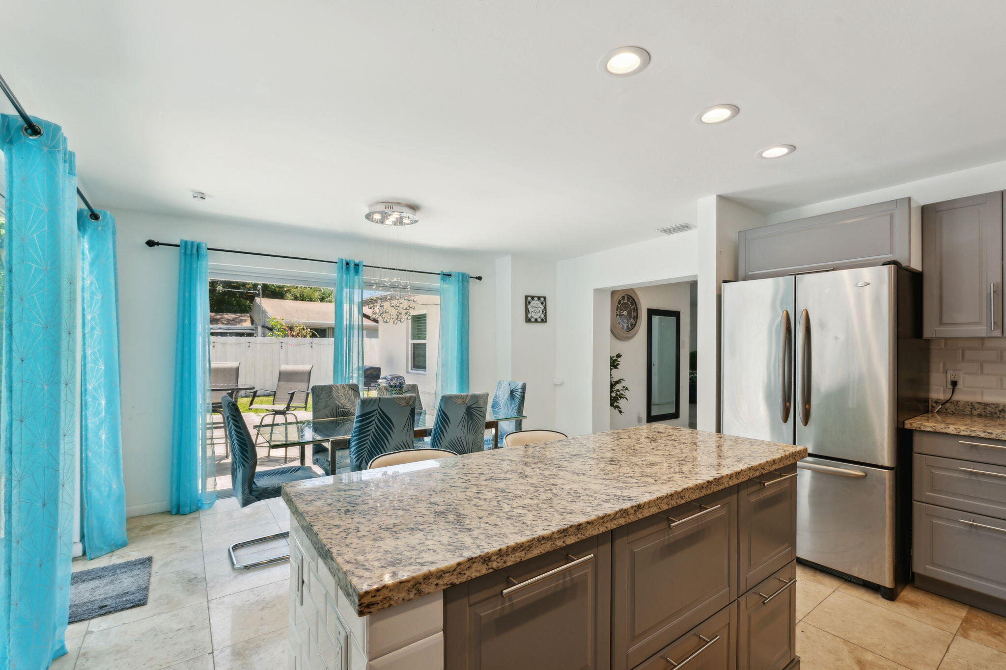 254 SW 8th Street