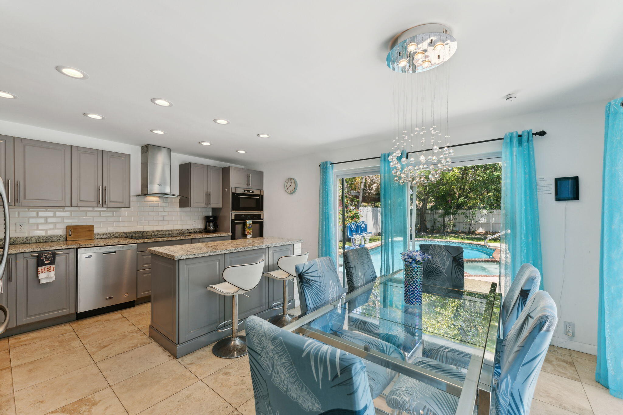 254 SW 8th Street